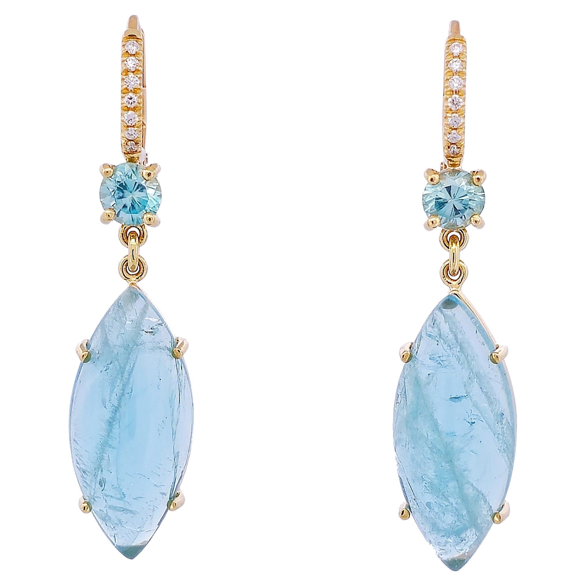 Boucles d'oreilles pendantes 16.50 carats aigue-marine cabochon bleu zircon diamant pavé en vente