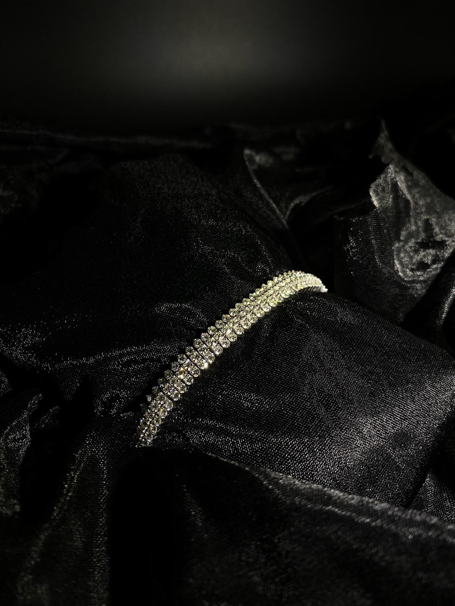 16.50 Carat Serpent Diamond Bracelet in 18K White Gold For Sale 1
