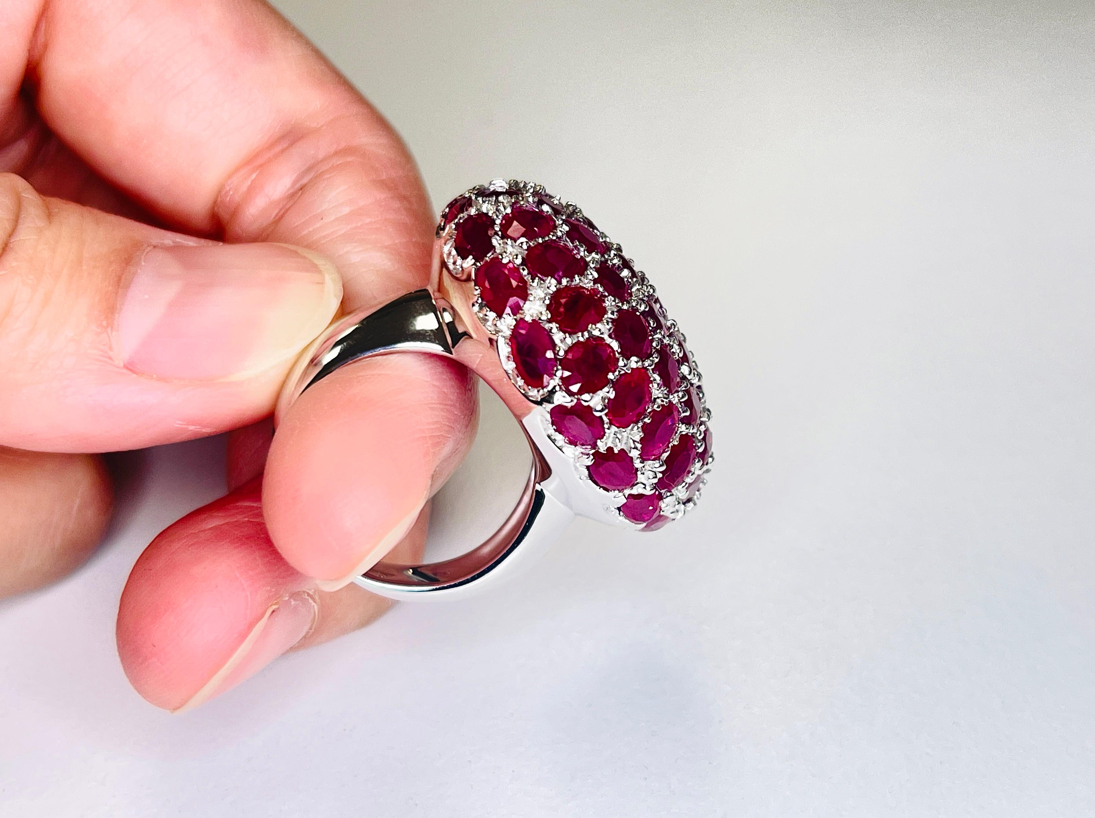 16.50cts White Gold Heart Ruby Oval Shape High Polished Rhodium Ring 18K 7 Inch For Sale 7