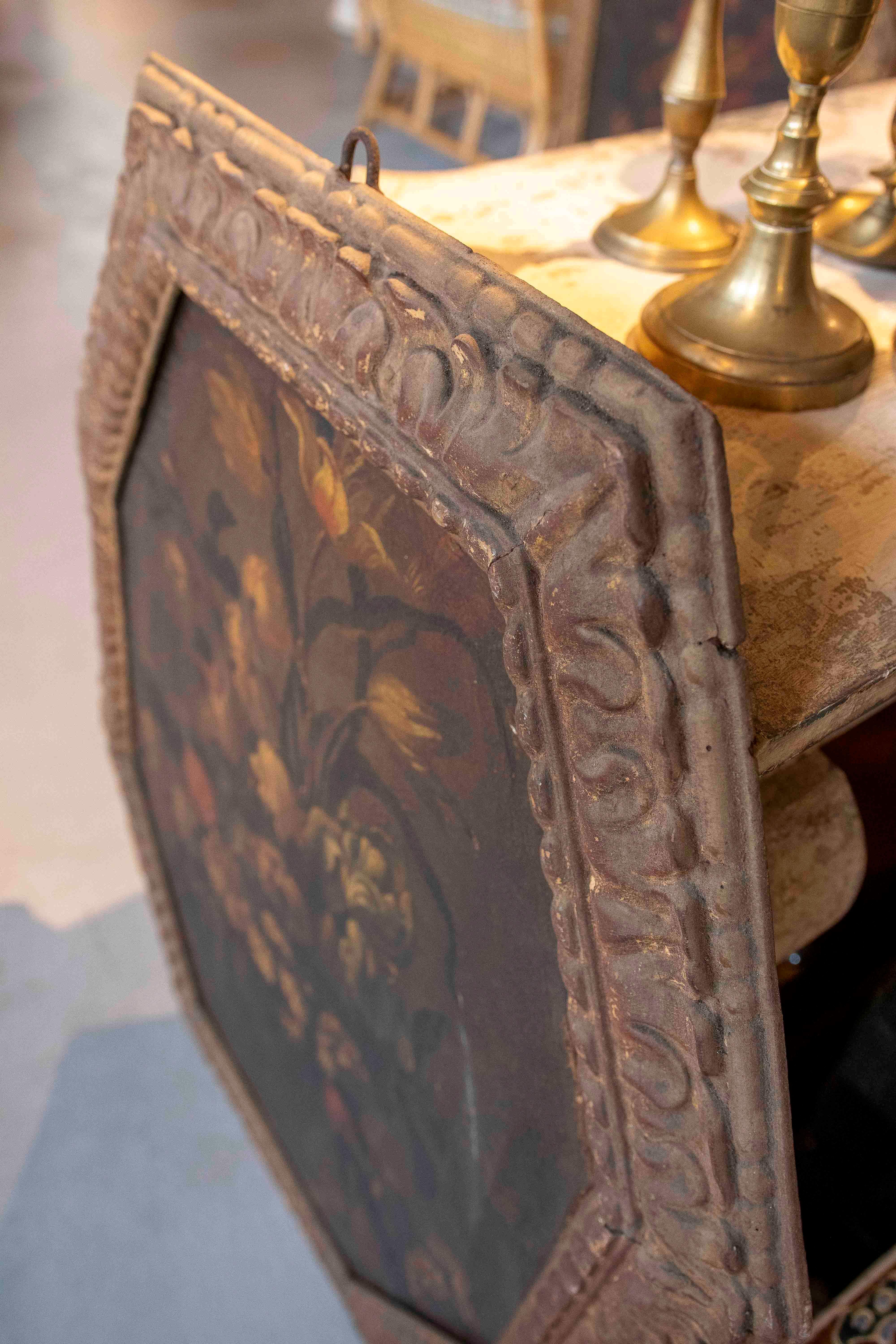 Paire de natures mortes de Majorque des années 1650 peinte à l'huile sur toile avec cadre d'origine en vente 14