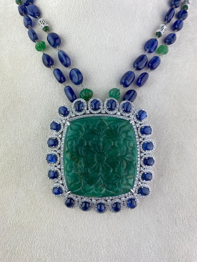 165.32 Carat Carved Emerald, with Sapphire and Emerald Beads Necklace In New Condition In Bangkok, Thailand