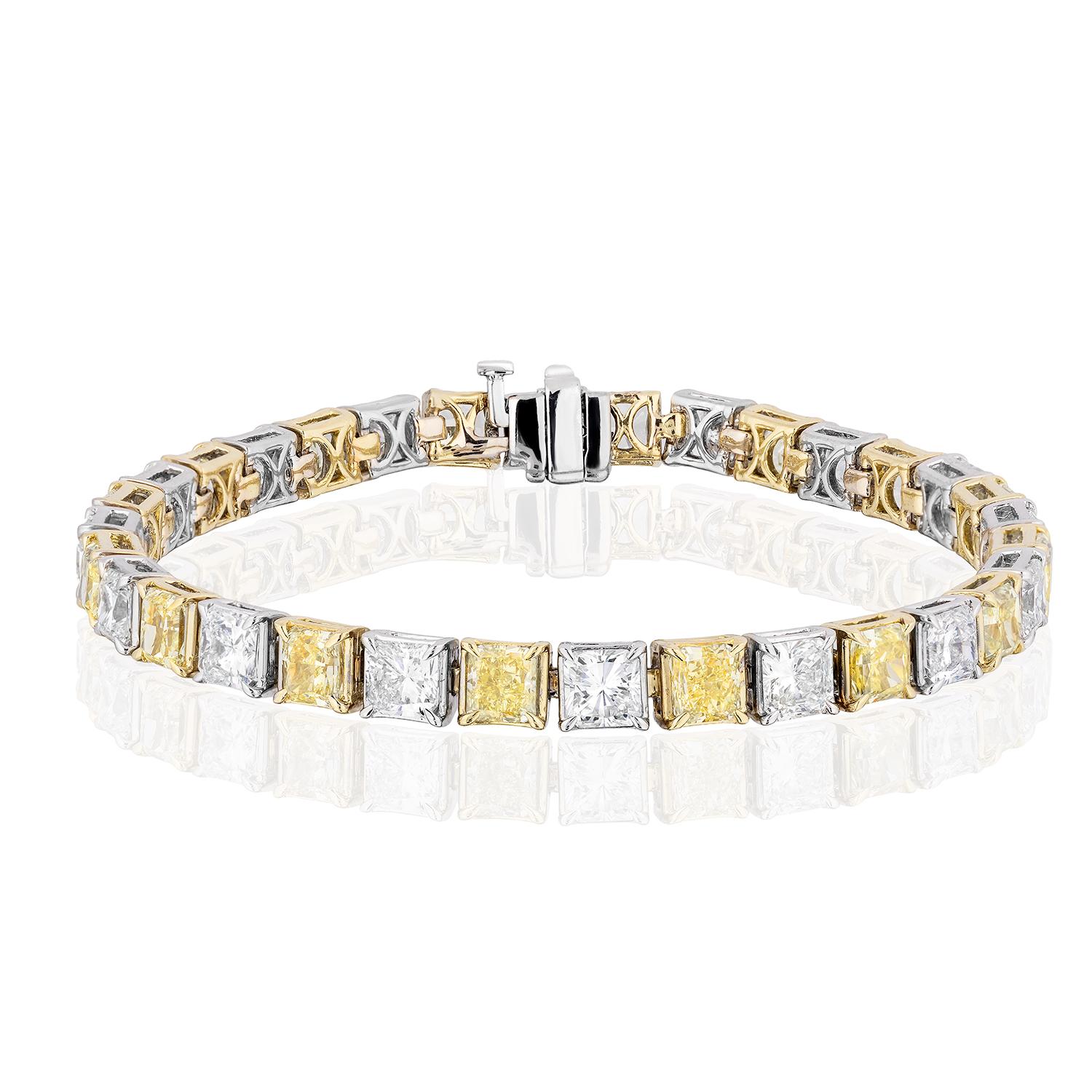 16,55 Karatadiant geformtes gelbes und weißes Diamantarmband (Radiantschliff) im Angebot
