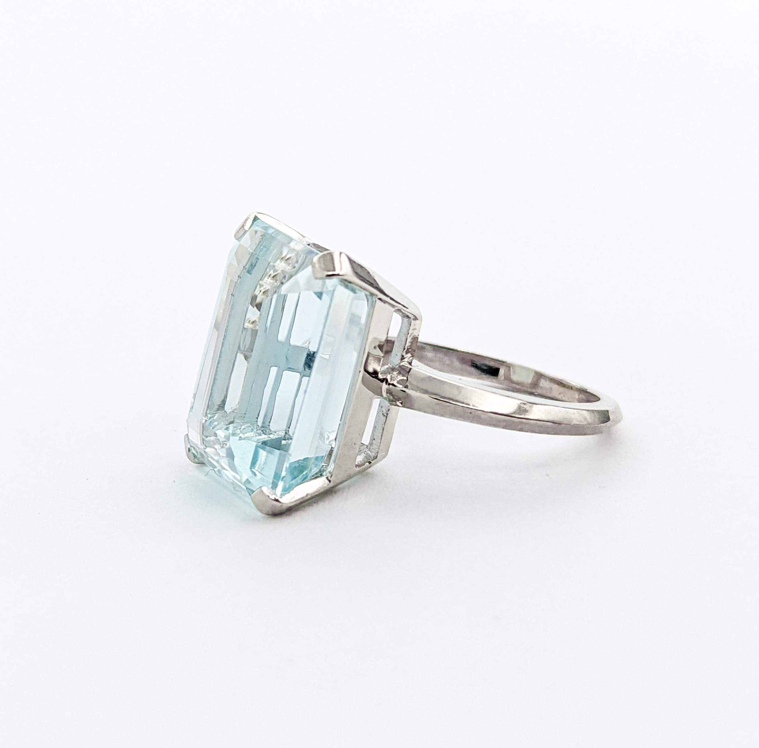 16.5ct Emerald Cut Aquamarine Cocktail Ring In White Gold For Sale 7