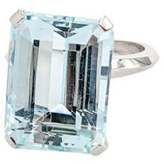 16.5ct Emerald Cut Aquamarine Cocktail Ring In White Gold