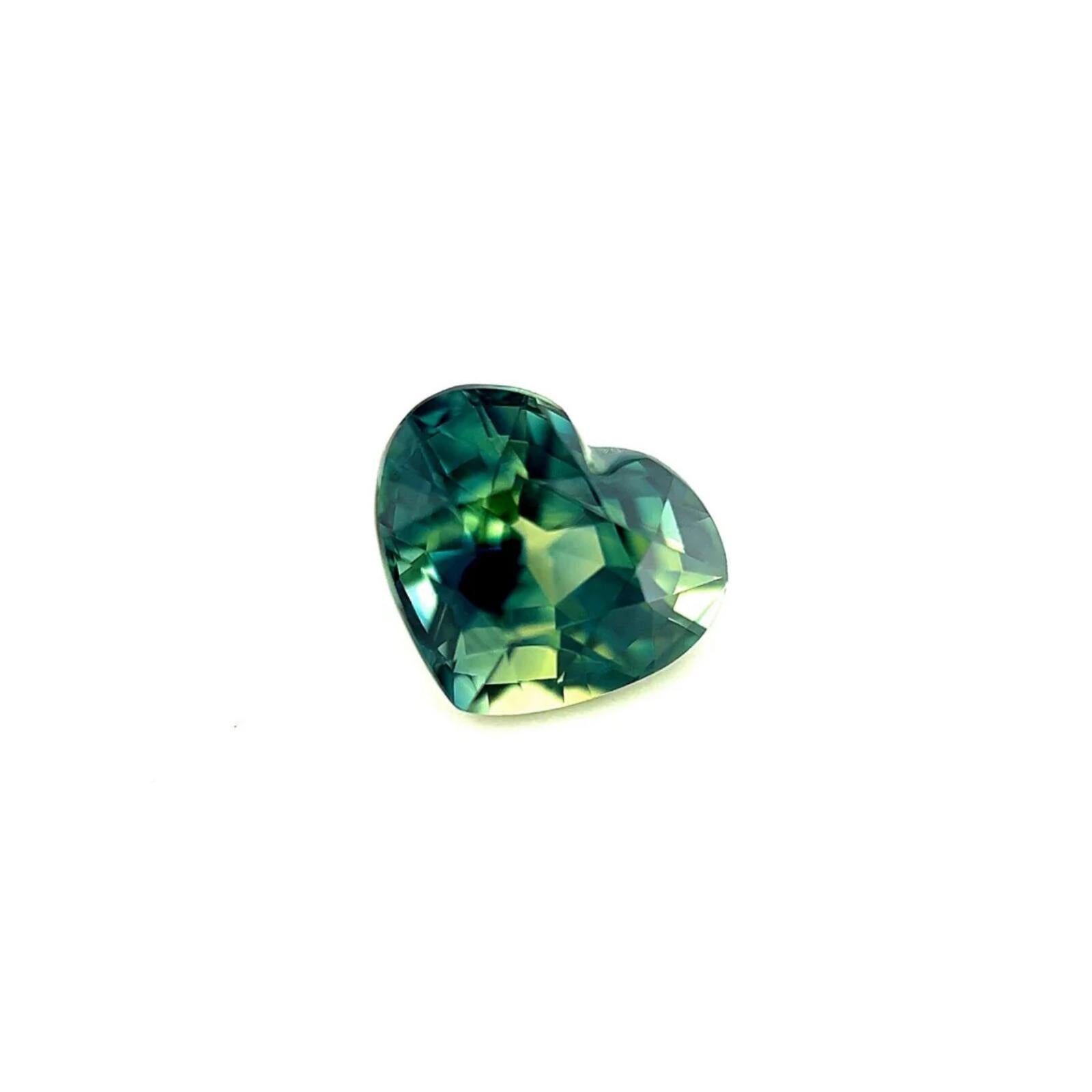 1.65ct Zafiro Natural Azul Vivo Verde Único Corte Corazón Gema Rara 7x6mm si

Gema de zafiro talla corazón, natural, única, azul intenso y verde.
1,65 quilates con un bello color verde azulado vivo y una claridad excelente, prácticamente impecable,