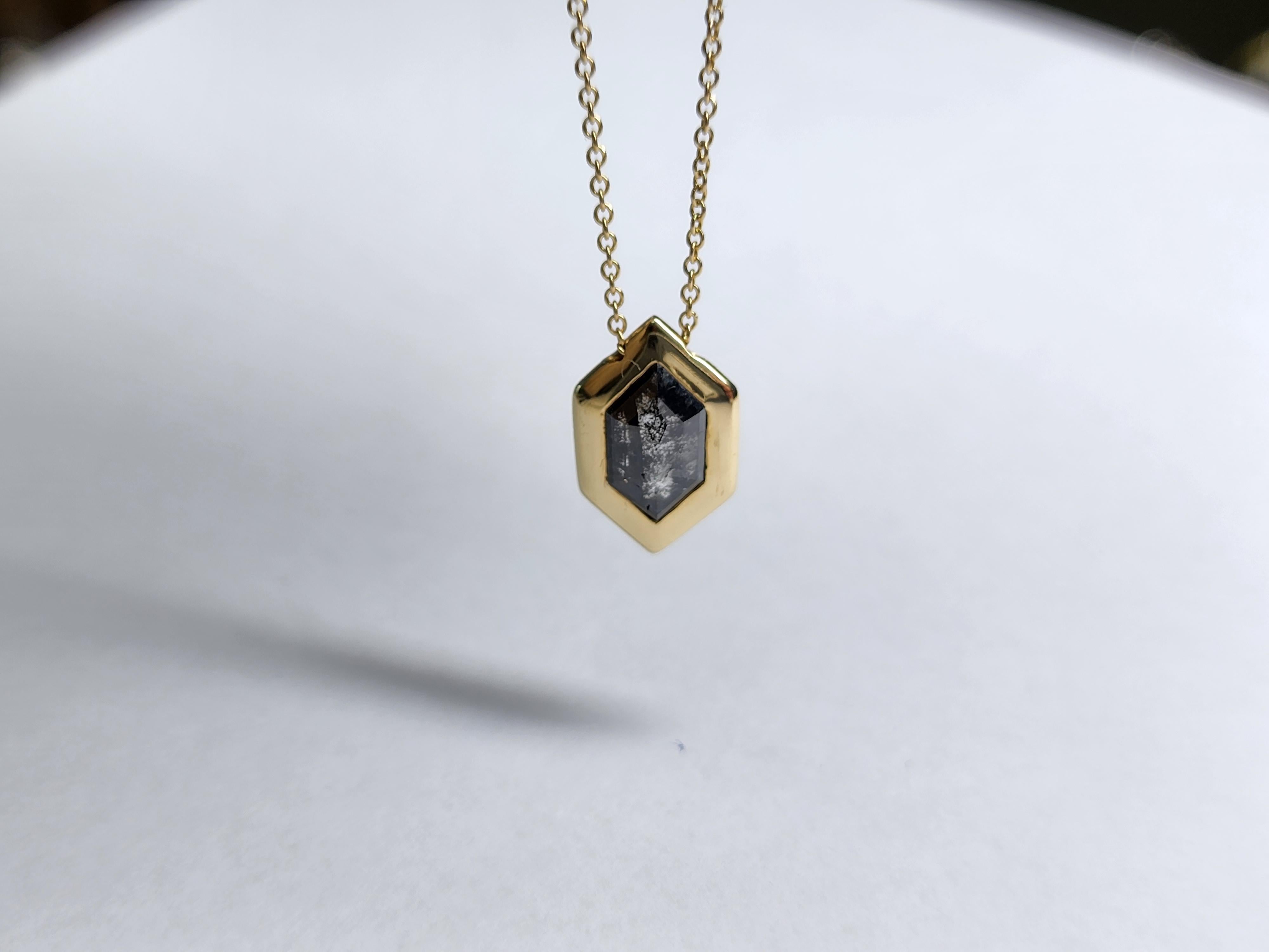 Exclusive 1.65Ct Salt & Pepper Diamond Hexagon Shape 14K Yellow Gold Pendant and Necklace

Product Description:

Experience the allure of our Salt & Pepper Diamond Necklace, a masterful blend of contemporary design and rare beauty. This exclusive