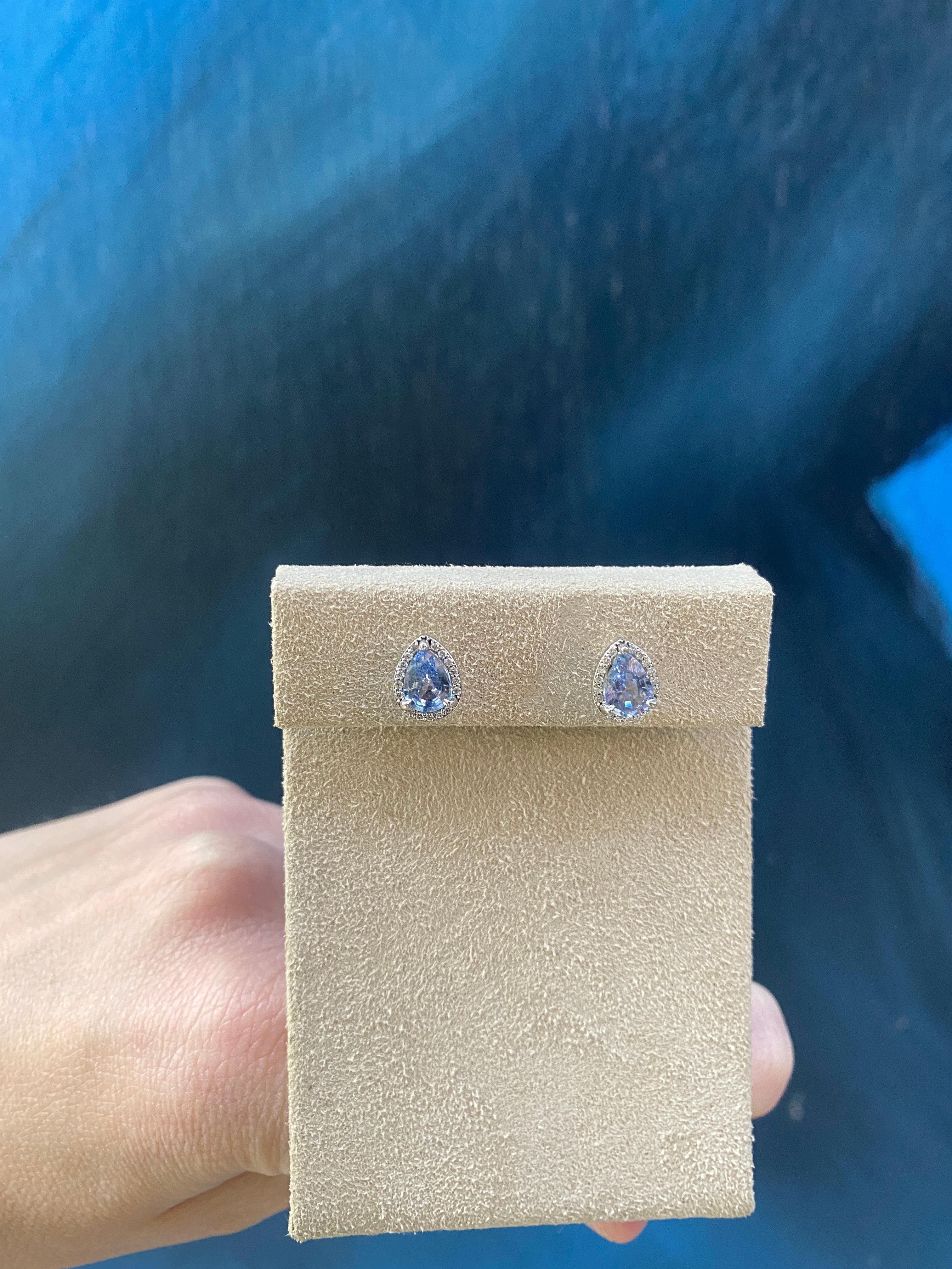 1.65ctw Bluish Purple Pear Shaped Sapphire & 0.08ctw Diamond Stud Earrings For Sale 2