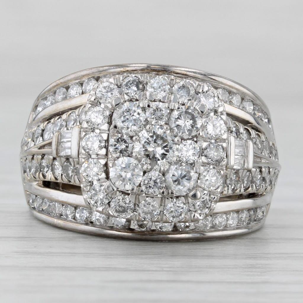 Anello di fidanzamento con diamante a forma di aureola da 1,65 ct. saldato Set da sposa in oro bianco 14k Misura 6 In condizioni buone in vendita a McLeansville, NC