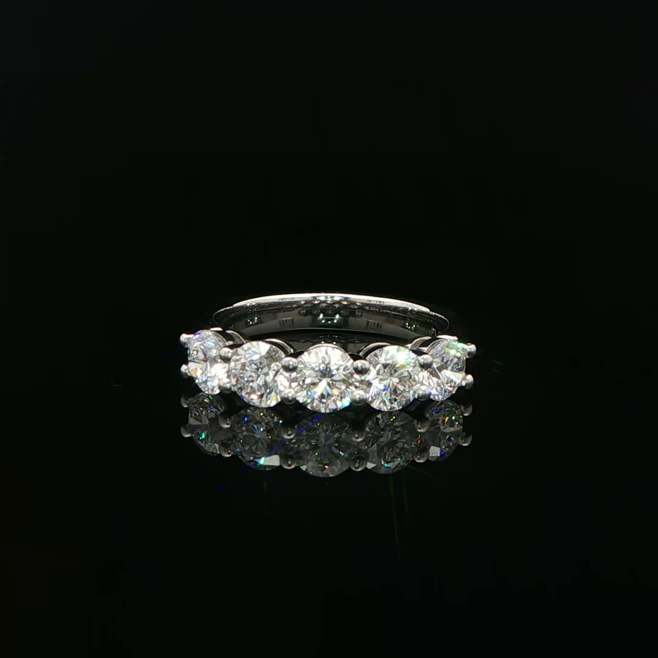 1.65CTW Five GIA Certified Round Brilliant Diamond Band in Platinum In condizioni Nuovo in vendita a San Francisco, CA