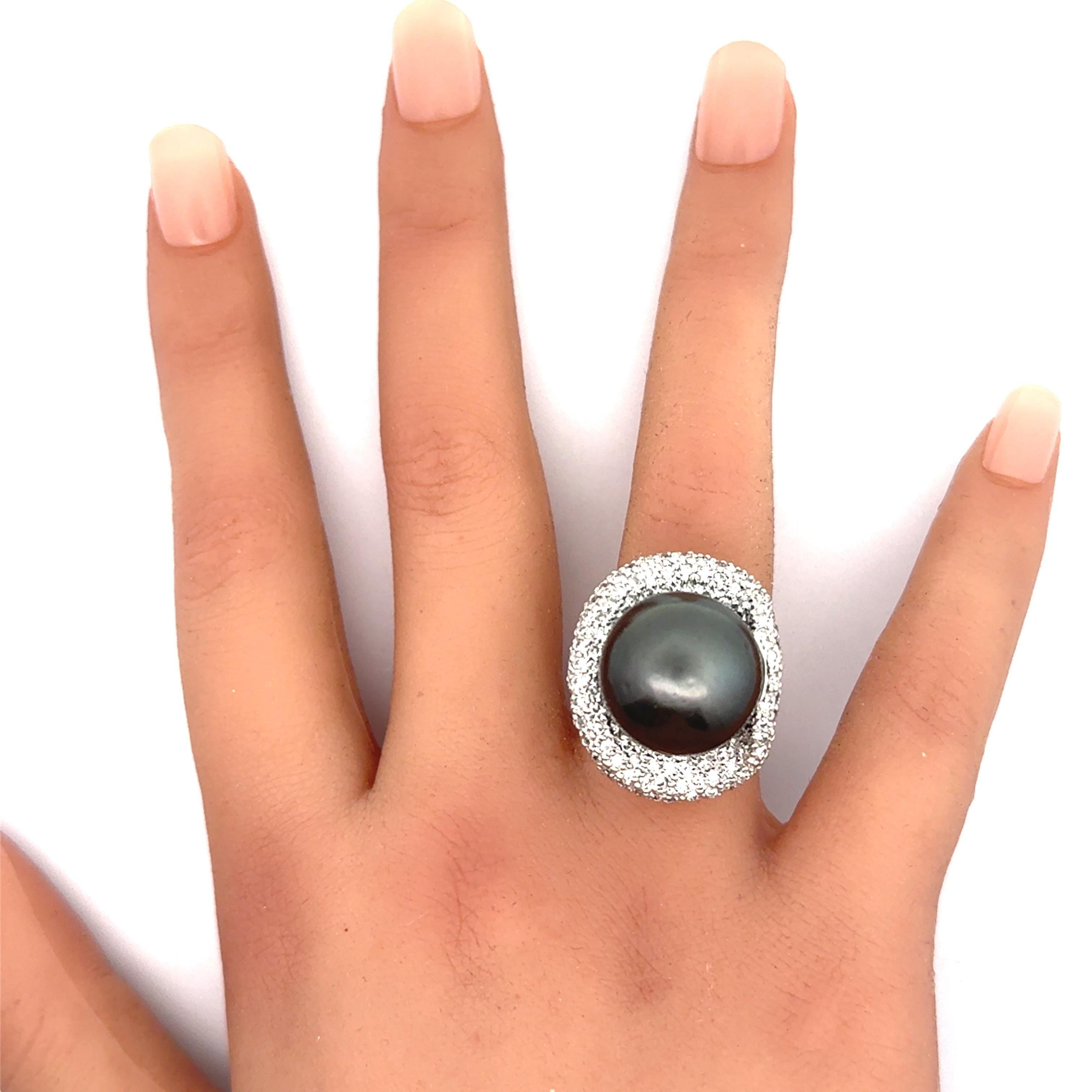 Bague cocktail 16.5mm Tahitian Black Pearl Diamond Pave Platinum Cocktail Ring en vente 4