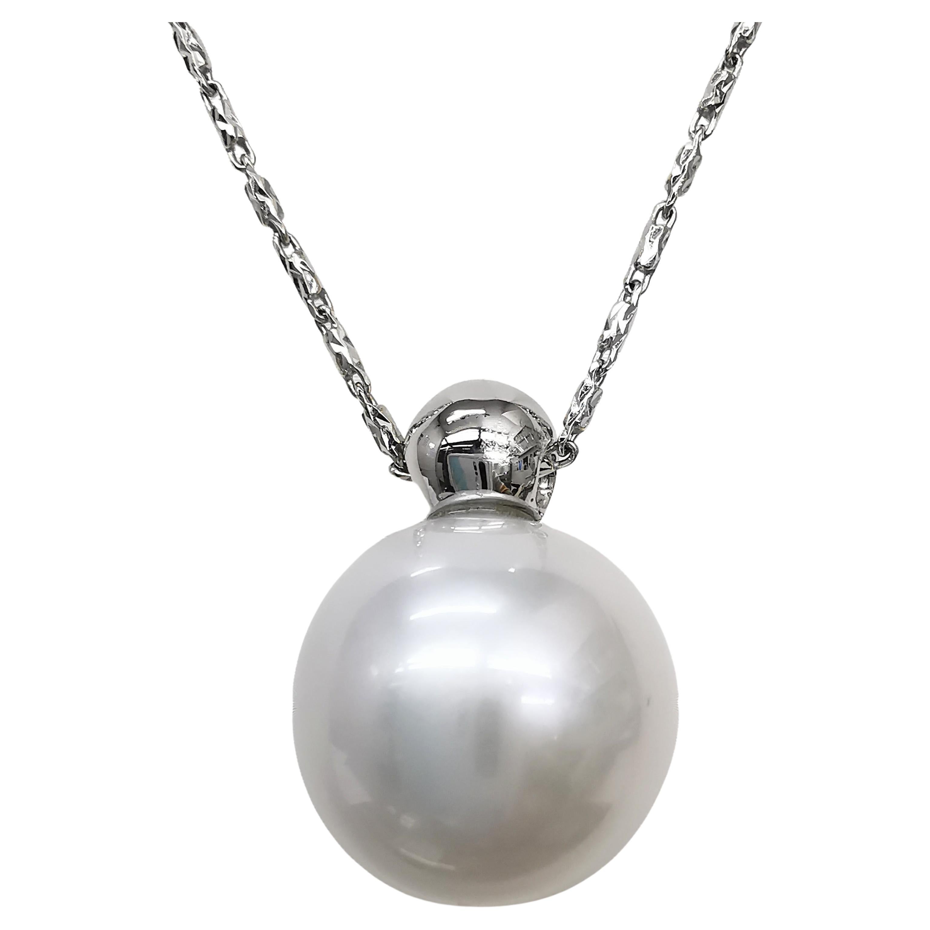 16.5mm White South Sea Pearl Pendant in 18K White Gold For Sale