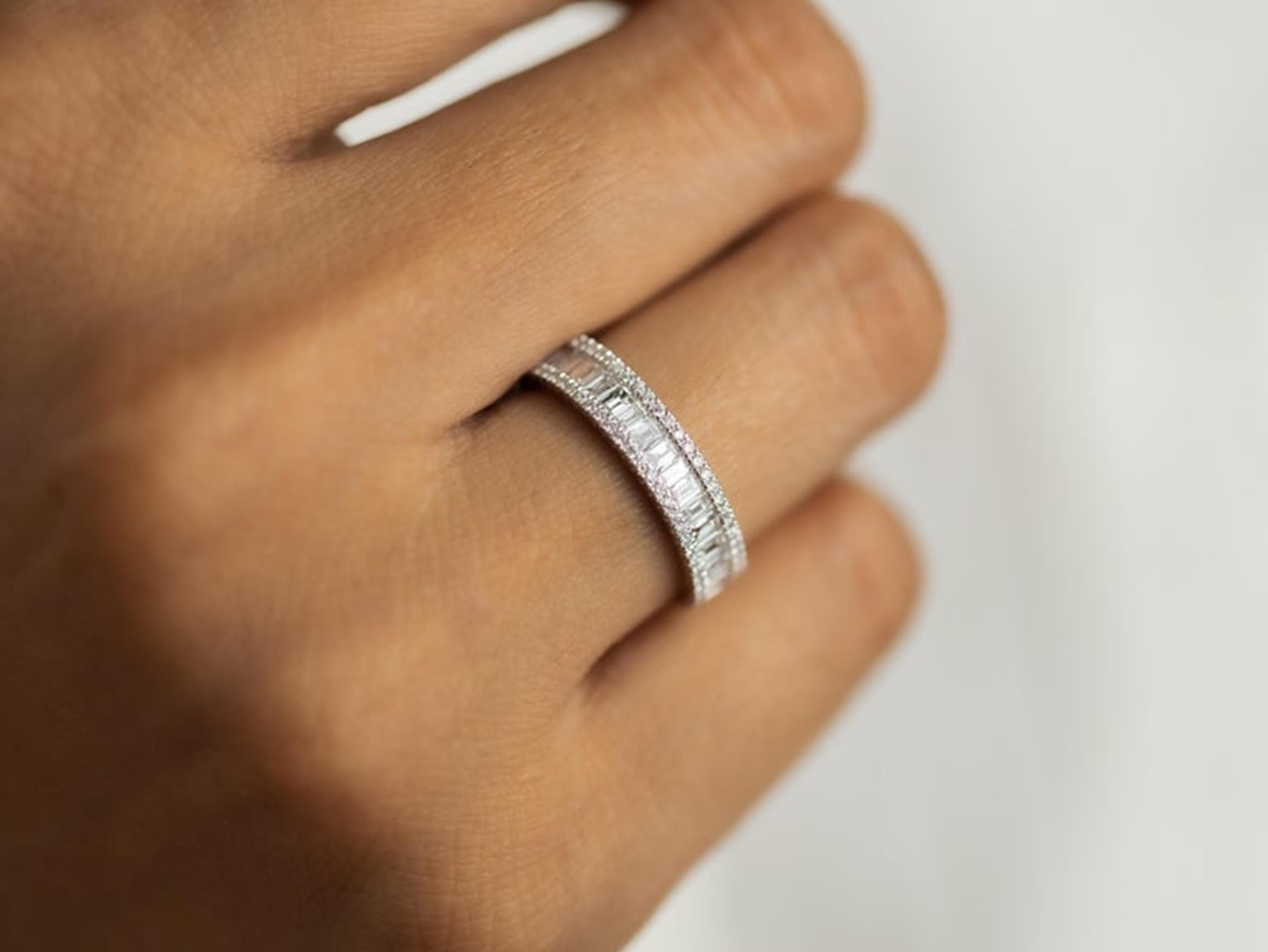 Women's 1.65tcw Baguette-Cut Diamond Eternity Band in 18K White Gold – Illusion Setting For Sale