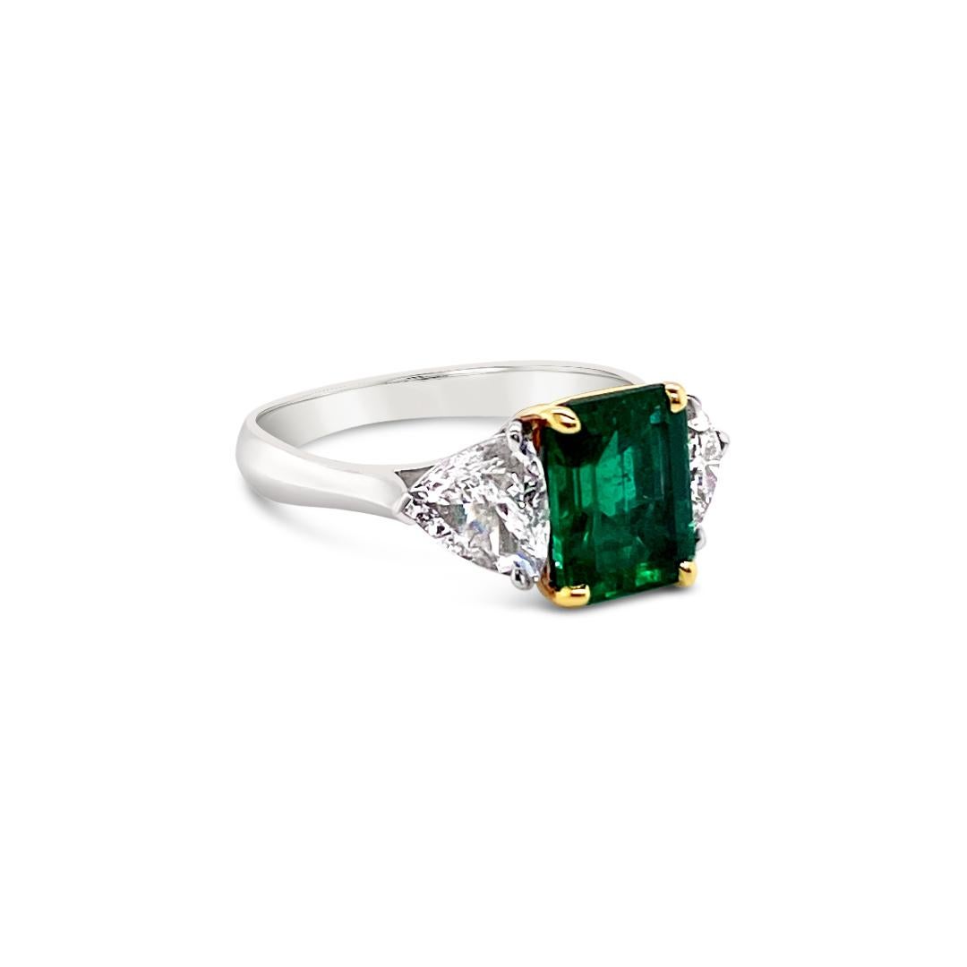 Women's 1.66 Carat Emerald and Diamond Ring in Platinum and 18 Karat Gold For Sale
