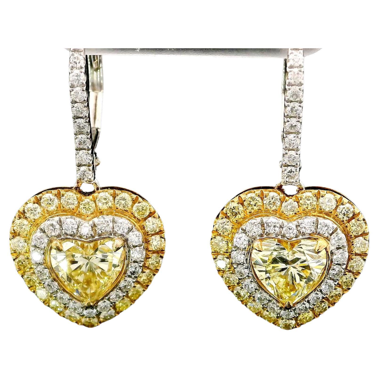 Boucles d'oreilles fantaisie en diamant jaune de 1,66 carat certifié GIA