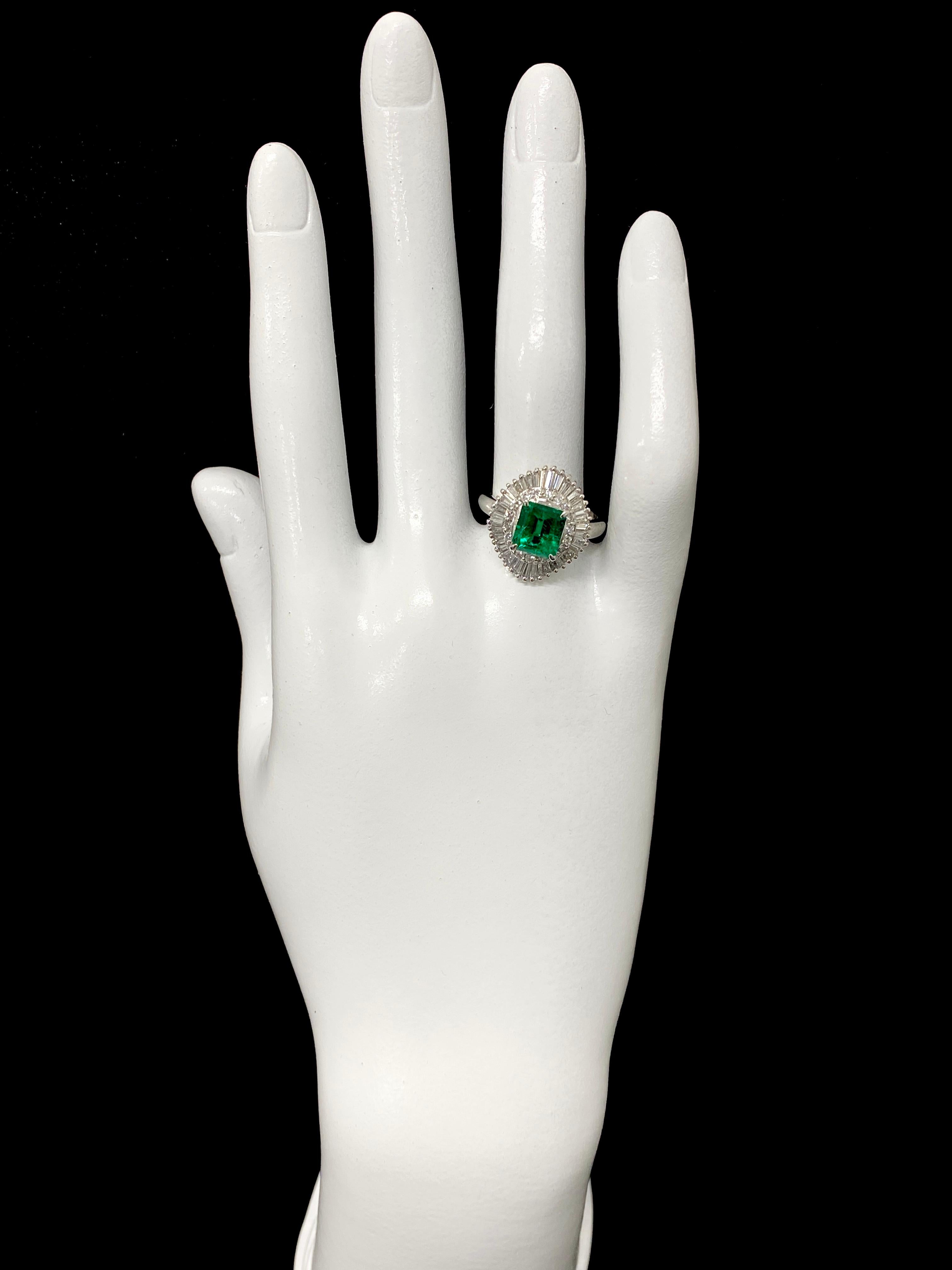 Women's 1.66 Carat Natural Emerald and Diamond Ballerina Ring Set in Platinum For Sale