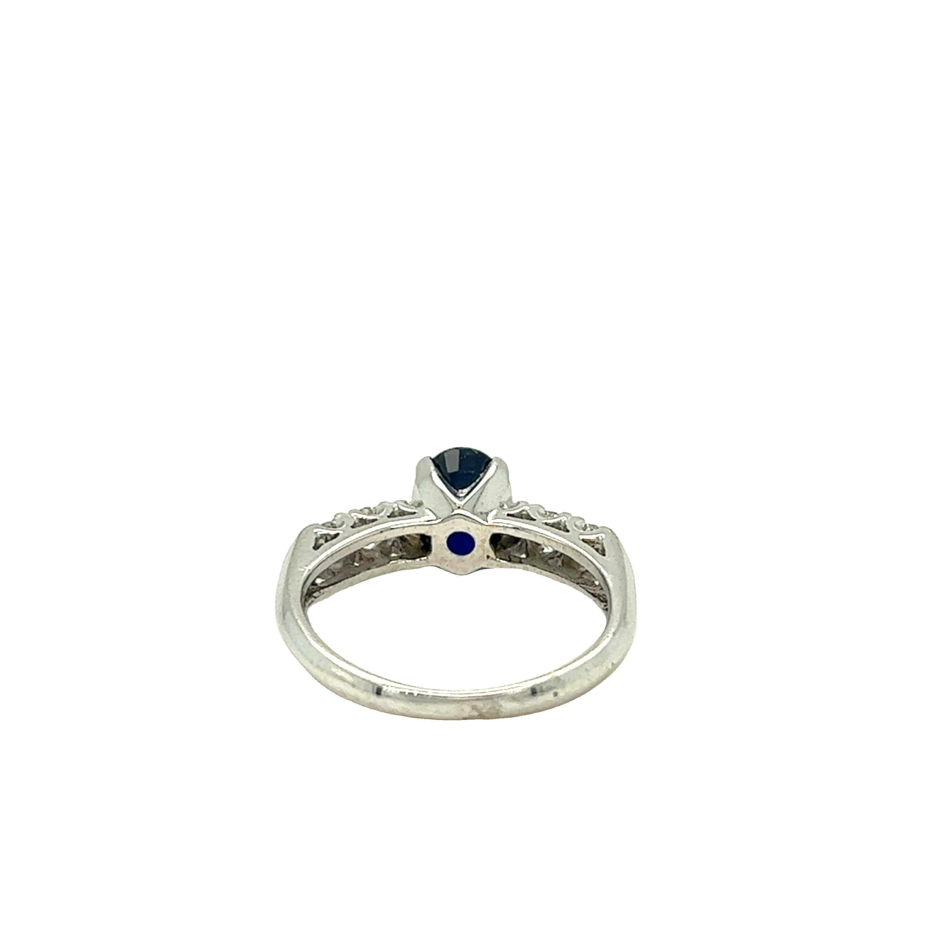 1.66 Carat Oval Sapphire and Diamond Ring 18k White Gold In Excellent Condition For Sale In beverly hills, CA