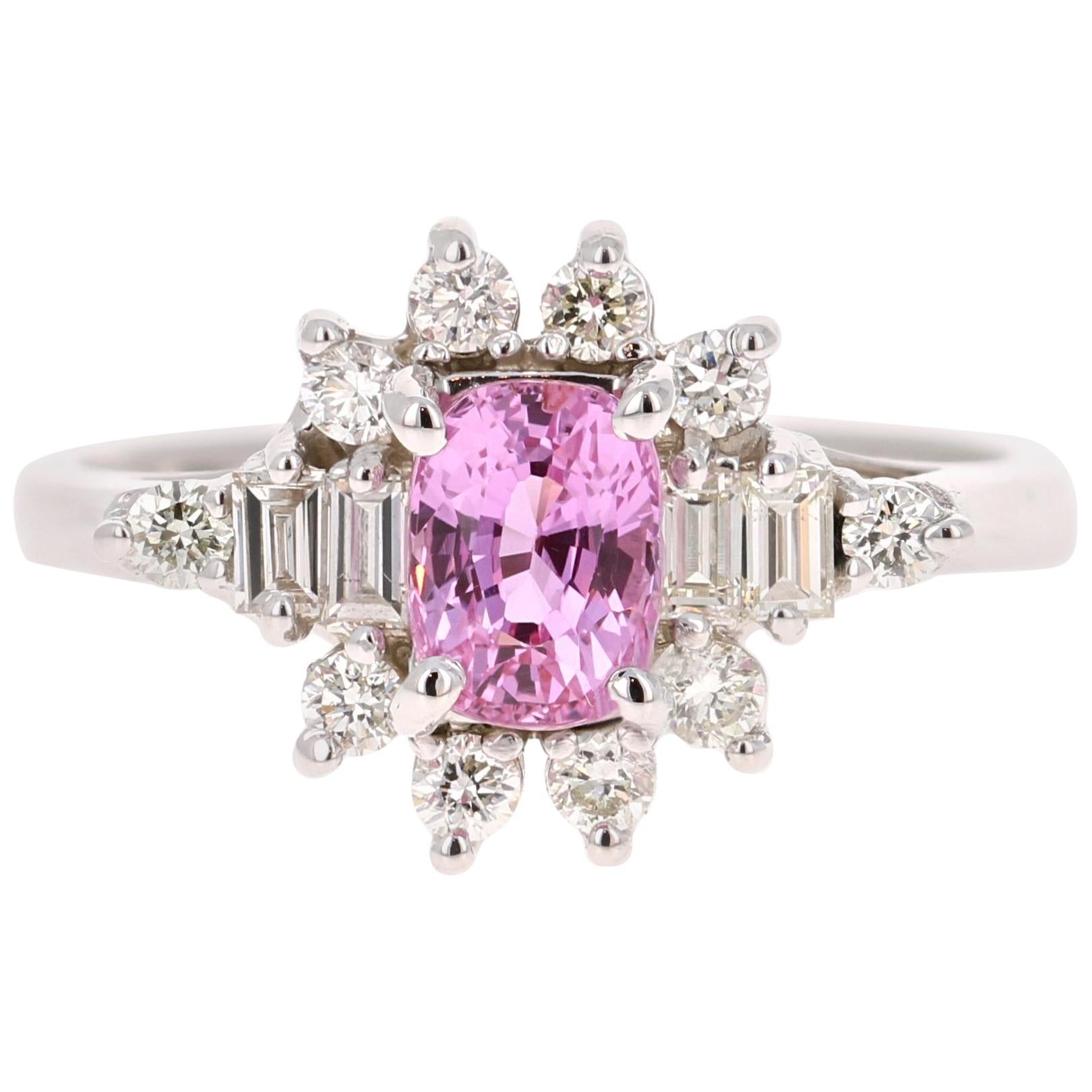 Bague de fiançailles en or blanc avec saphir rose de 1,66 carat et diamants