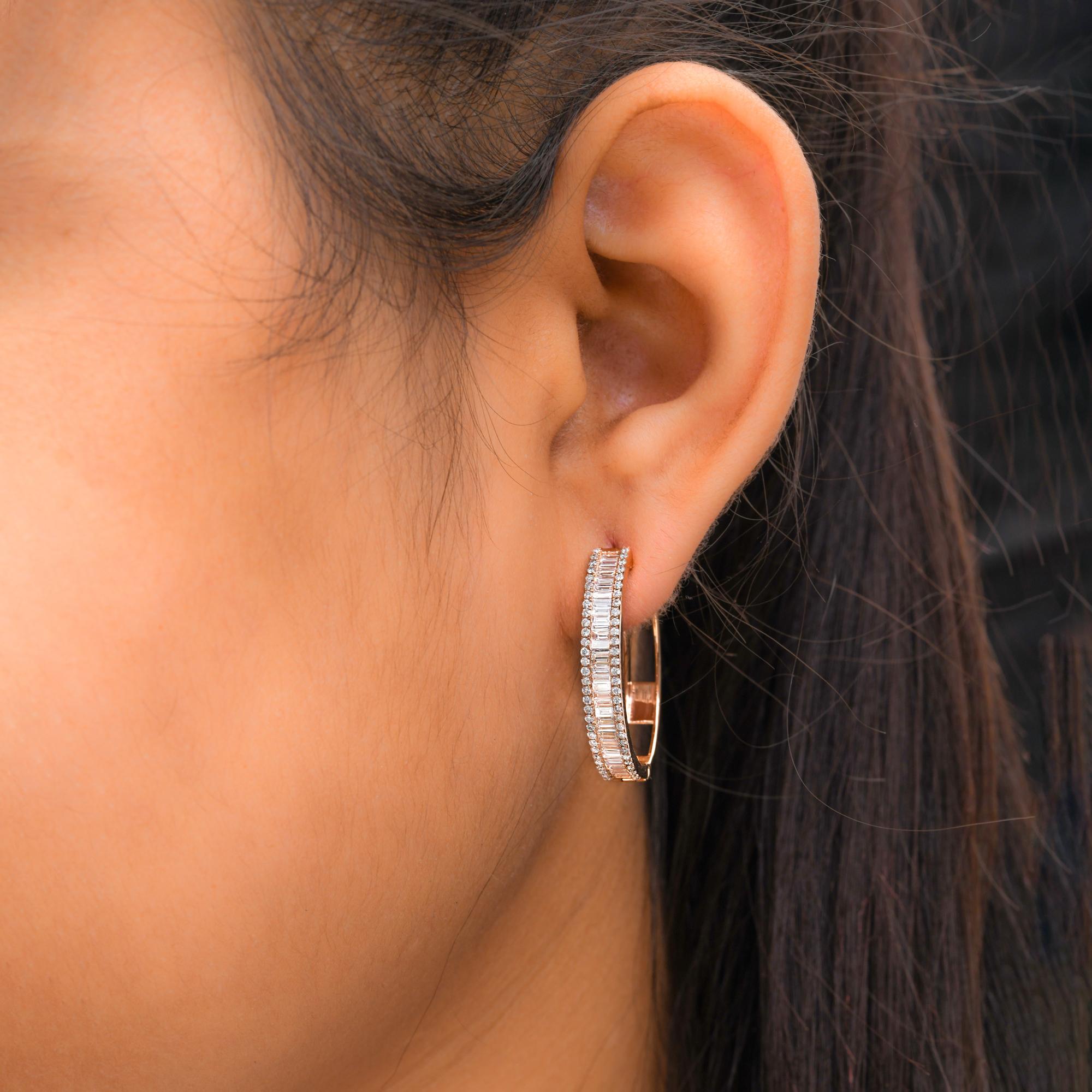 Baguette Cut 1.66 Carat SI Clarity HI Color Baguette Diamond Fine Hoop Earrings 18k Rose Gold For Sale