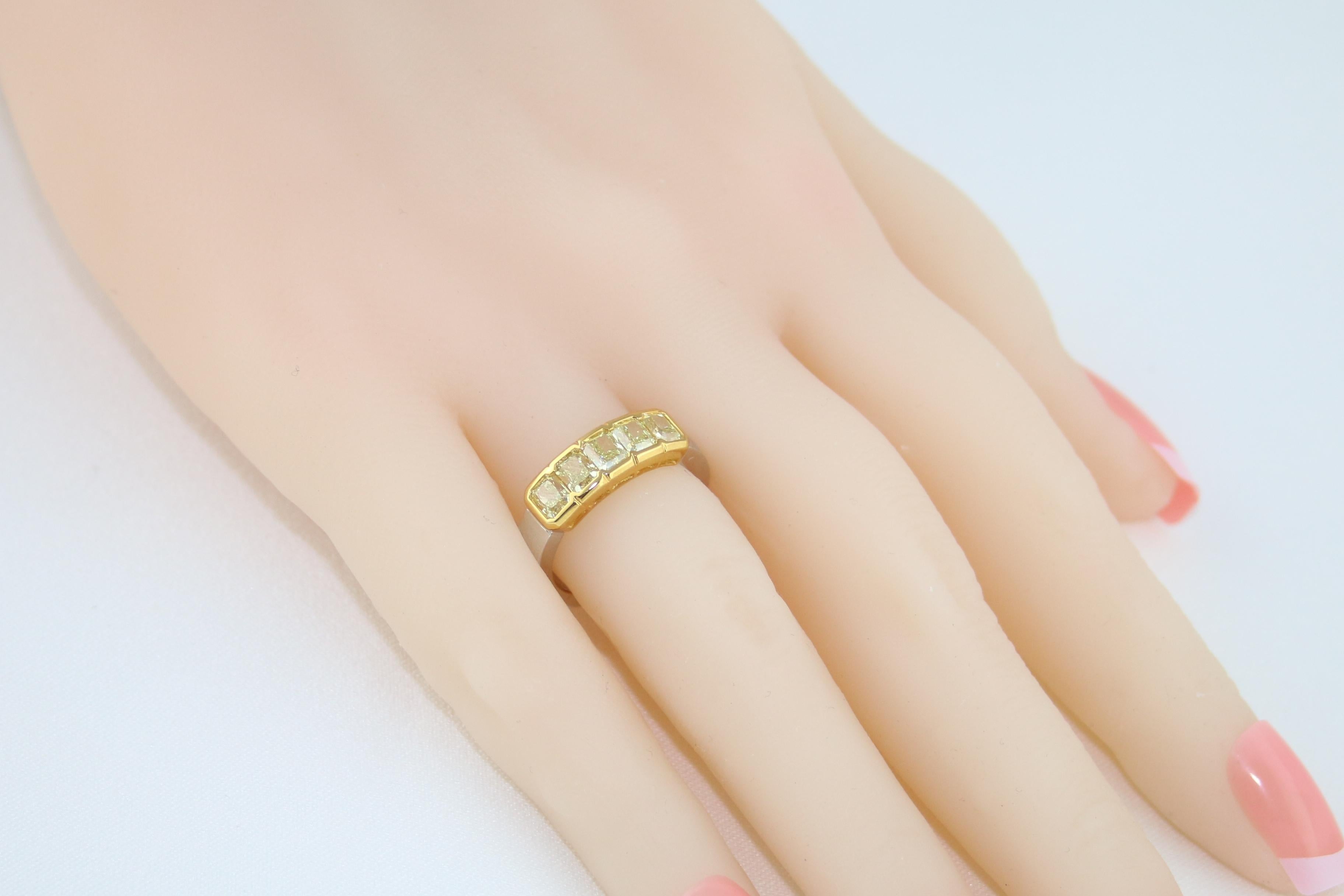 1,56 Karat Diamant Strahlender gelber 5-Stein-Gold Platin Halbband Ring Damen im Angebot