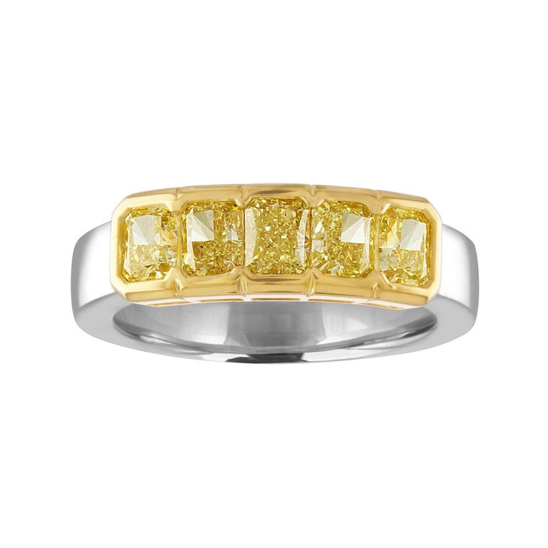 1.66 Carats Diamond Radiant Fancy Yellow 5-Stone Gold Platinum Half Band Ring For Sale