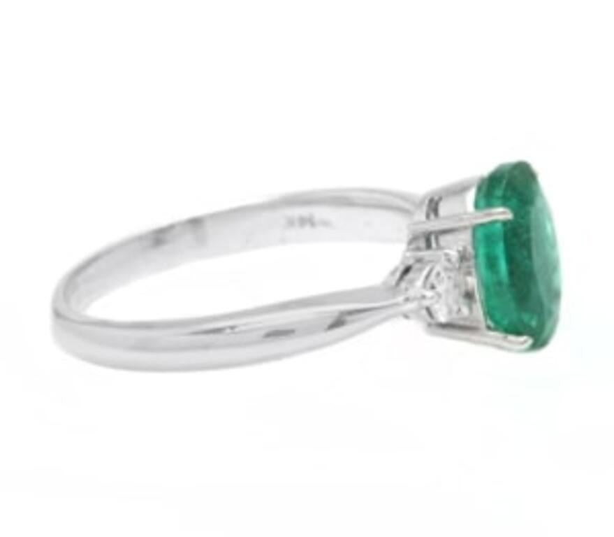 exquisite emerald ring