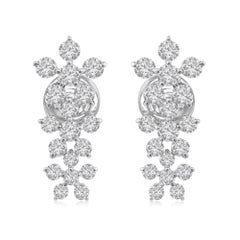 Orecchini a goccia con diamante a grappolo floreale da 1,66 carati in oro bianco 18 carati