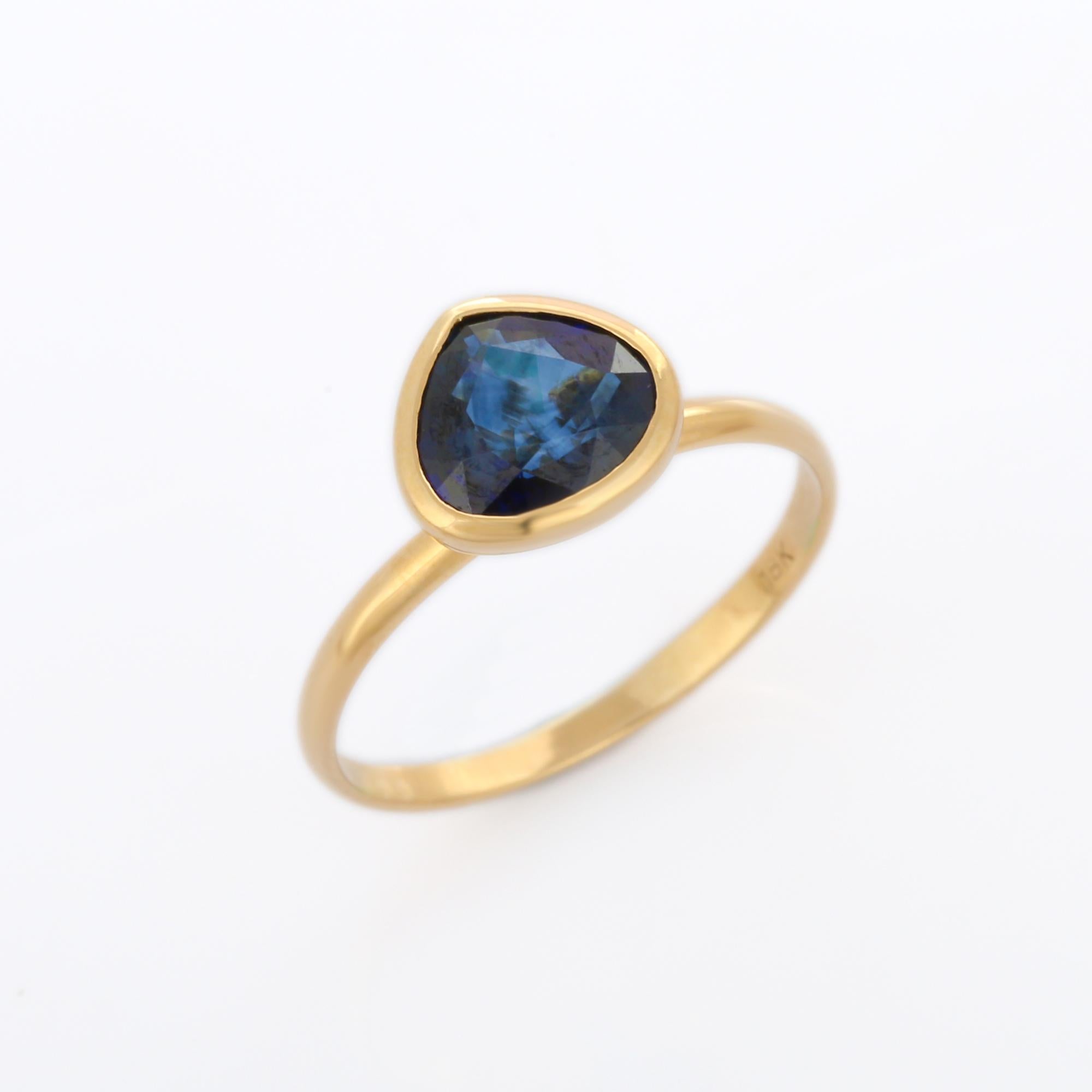 For Sale:  1.66 ct Bezel Set Pear Cut Blue Sapphire Gemstone 18K Yellow Gold Solitaire Ring 2