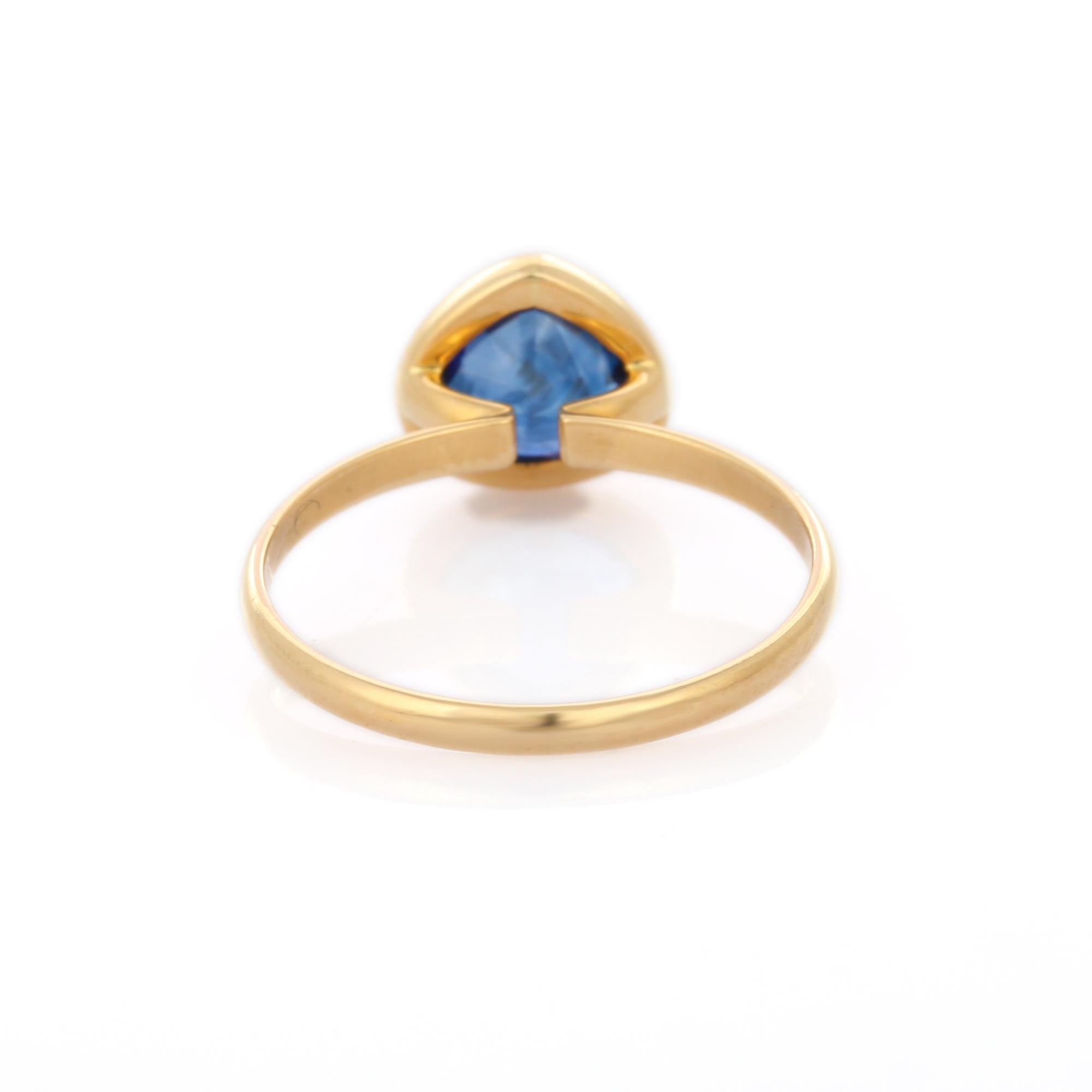For Sale:  1.66 ct Bezel Set Pear Cut Blue Sapphire Gemstone 18K Yellow Gold Solitaire Ring 4