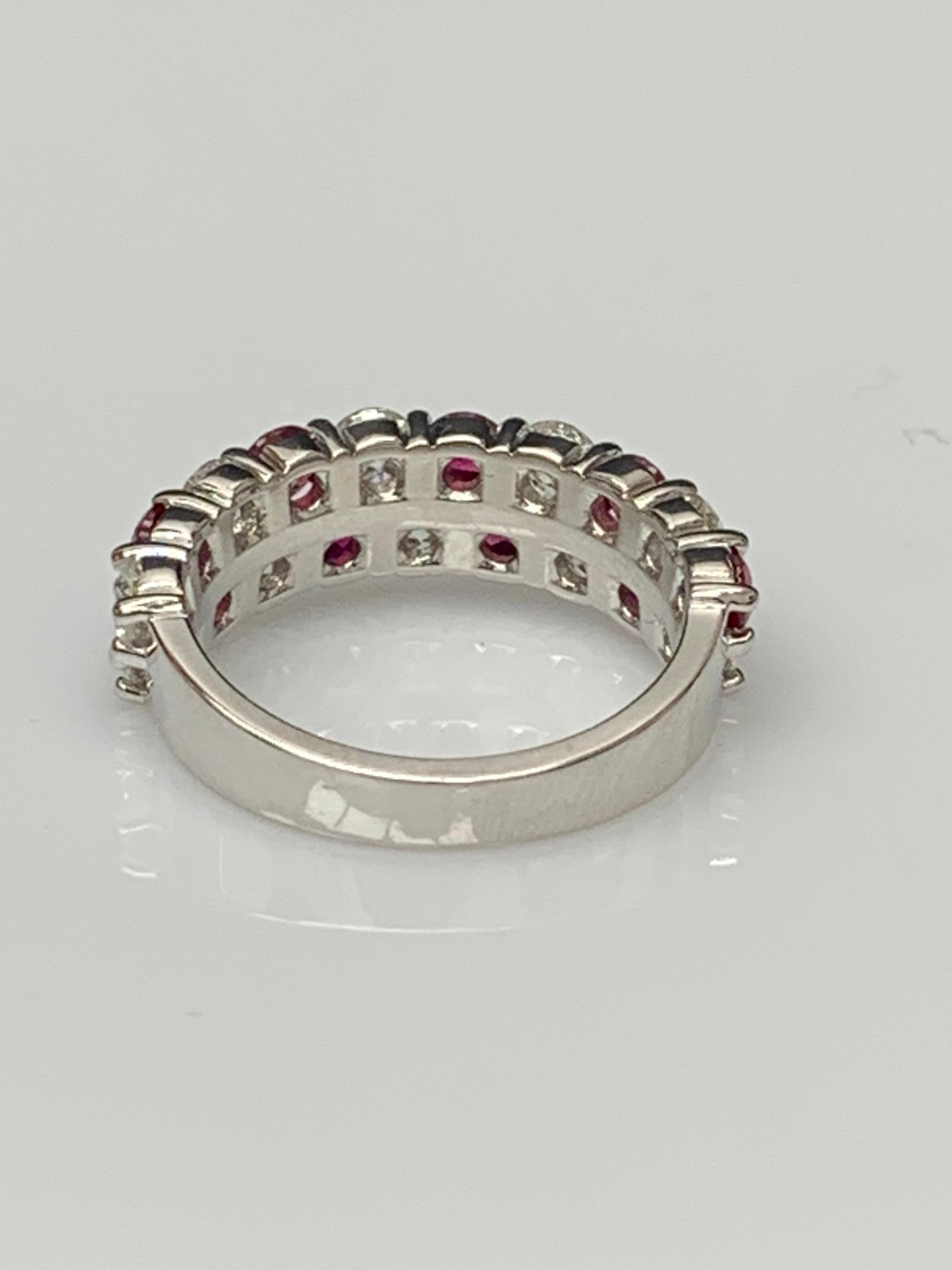 Taille ronde 1.66 Ct Round Shape Ruby and Diamond Double Row ZicZac Band Ring 14K White Gold en vente