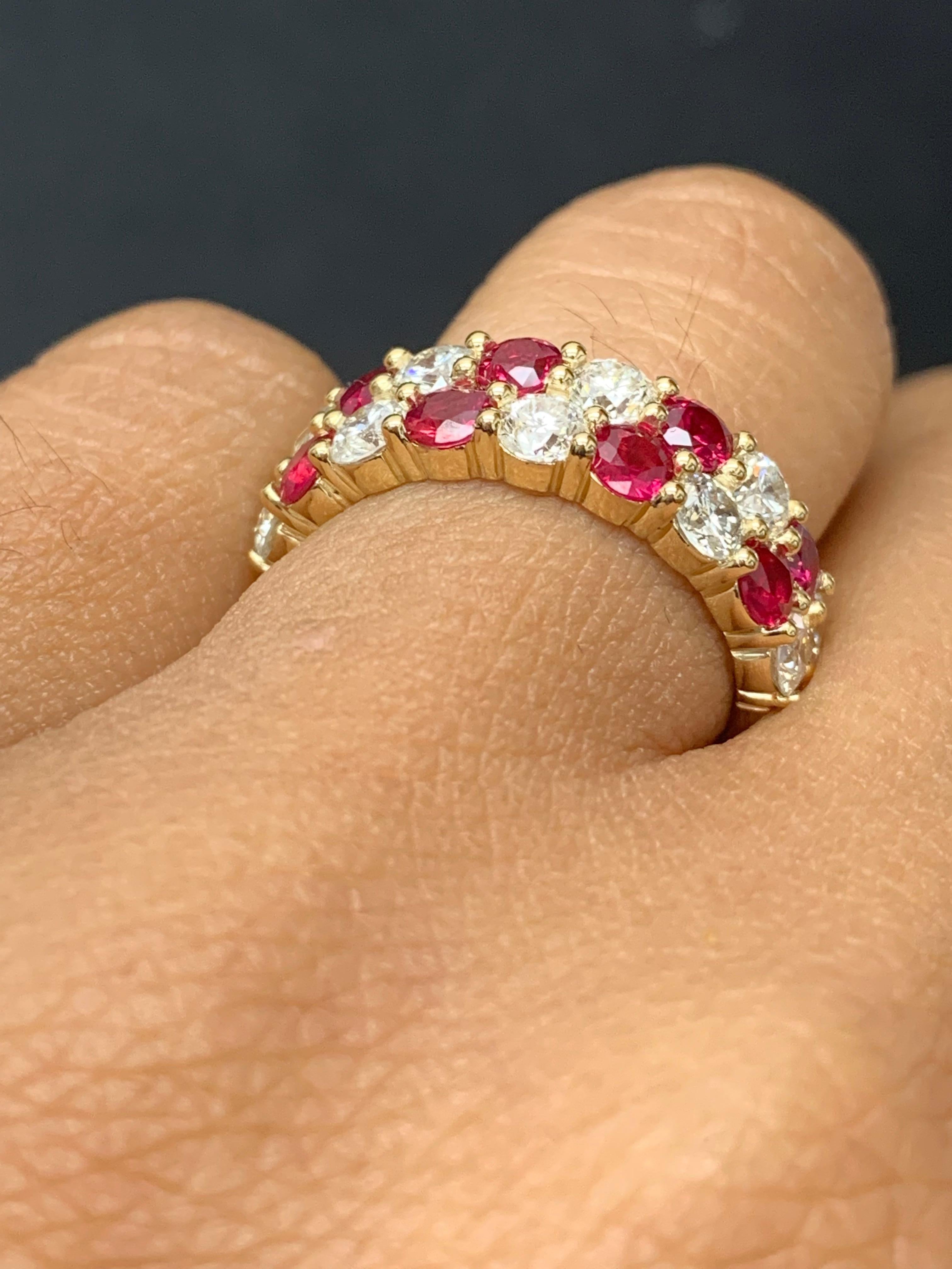 1.66 Ct Round Shape Ruby and Diamond Double Row ZicZac Band Ring 14K Yellow Gold For Sale 1