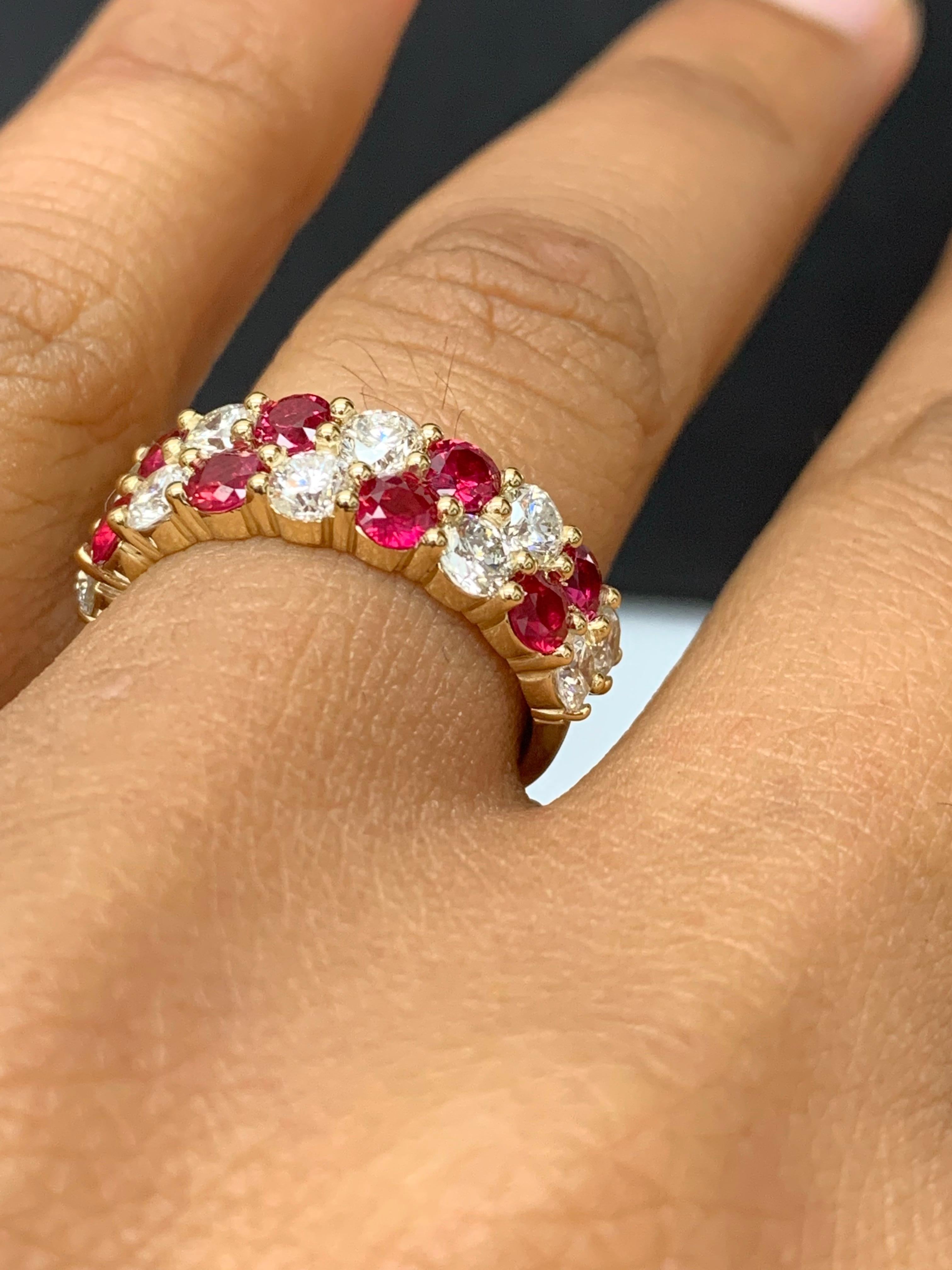 1.66 Ct Round Shape Ruby and Diamond Double Row ZicZac Band Ring 14K Yellow Gold For Sale 2