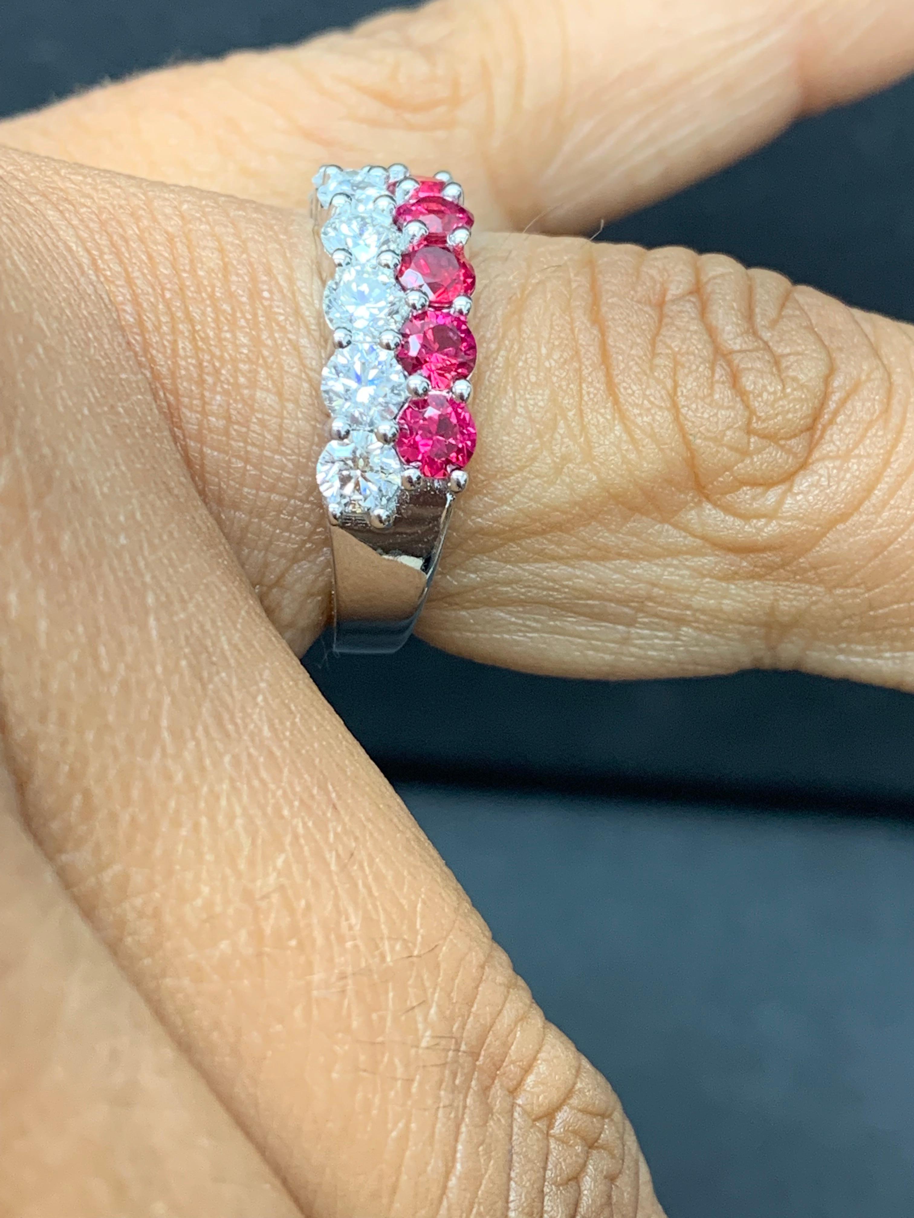 Taille ronde Bague à double rangée de rubis et de diamants de forme ronde 1,66 carat en or blanc 14 carats en vente