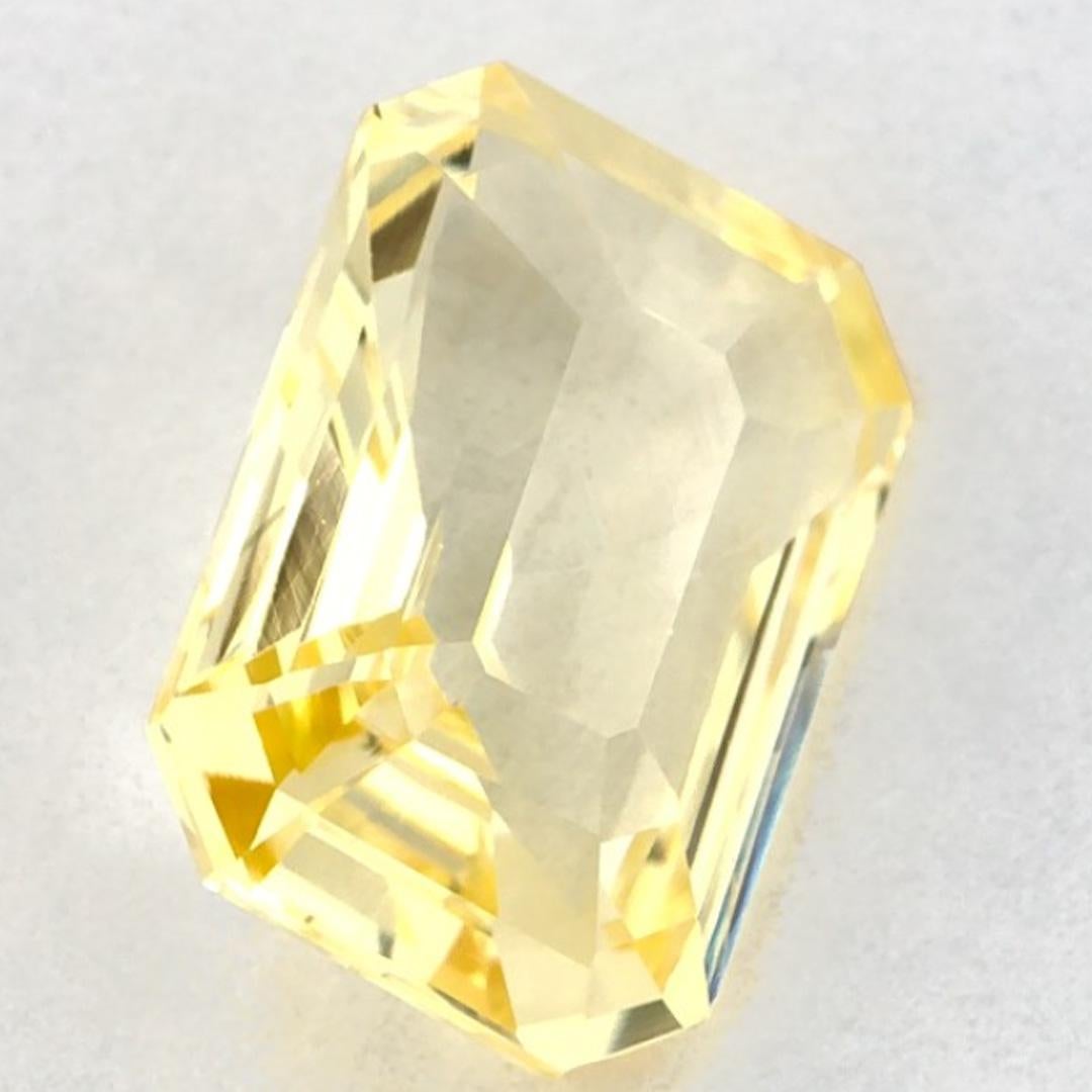 1.66 Ct Yellow Sapphire Octagon Loose Gemstone (pierre précieuse en vrac) en vente 2