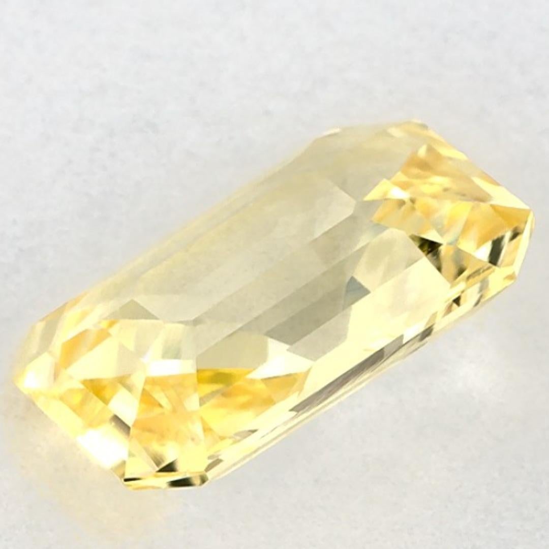 1.66 Ct Yellow Sapphire Octagon Loose Gemstone (pierre précieuse en vrac) en vente 3