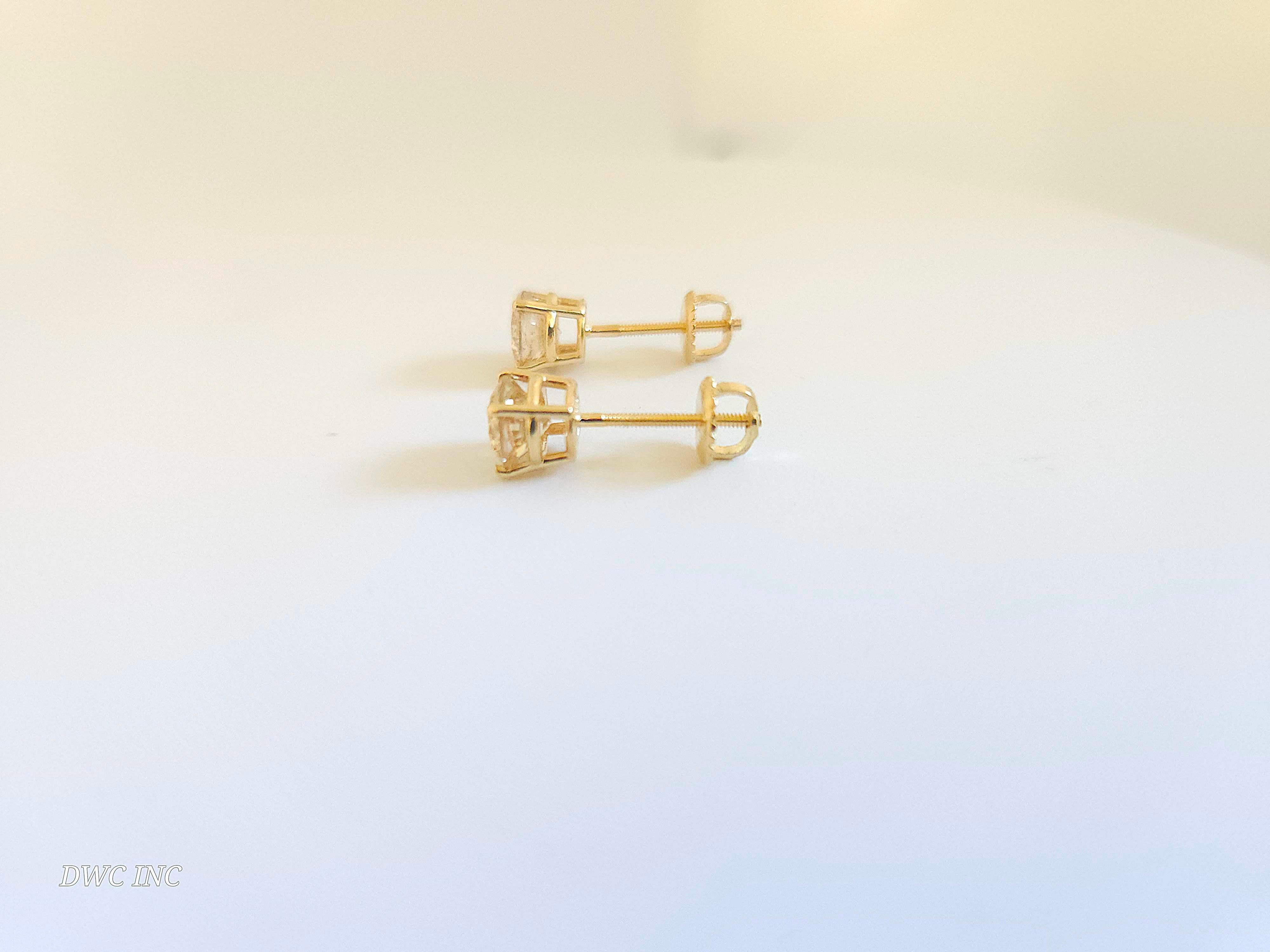 1.66 Ctw Natural Diamond Round Sqrue back Studs Yellow Gold In New Condition For Sale In Great Neck, NY