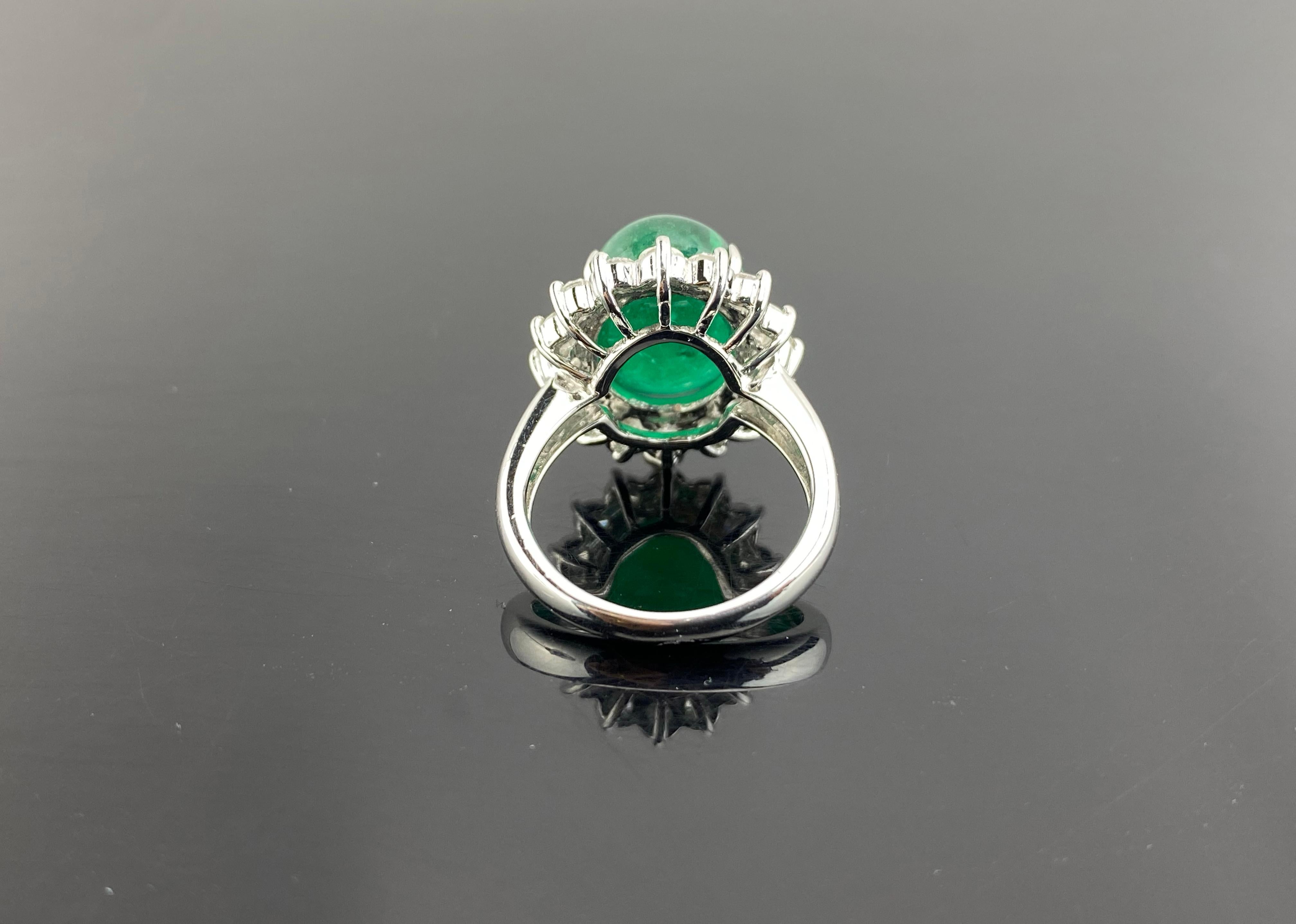 Women's or Men's 16.60 Carat Emerald Cabochon and Diamond Engagement Ring For Sale