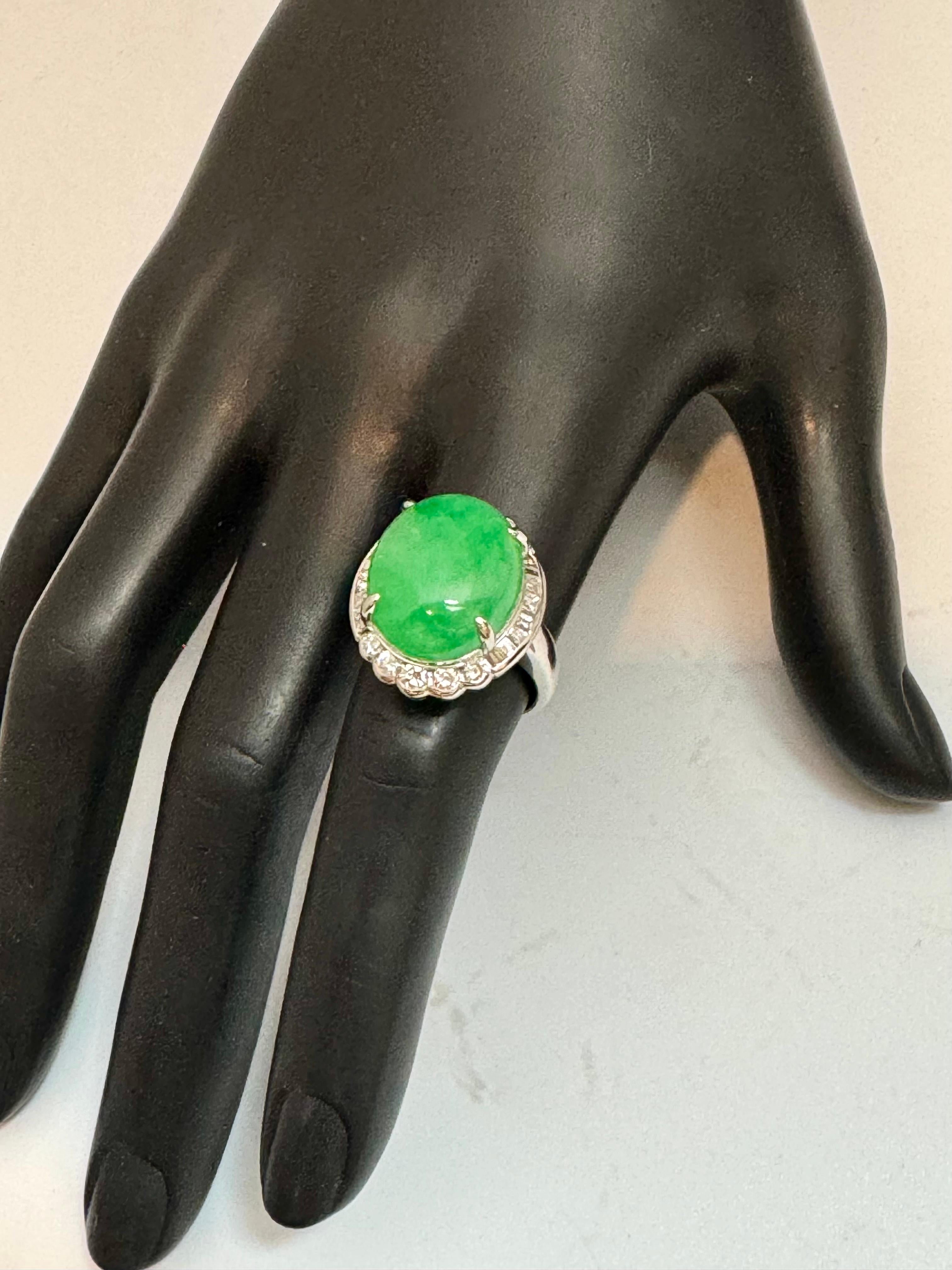 16.62 Ct Natural Jadeite Jade & Diamond Cocktail Ring Platinum Size 6.75 In Excellent Condition In New York, NY