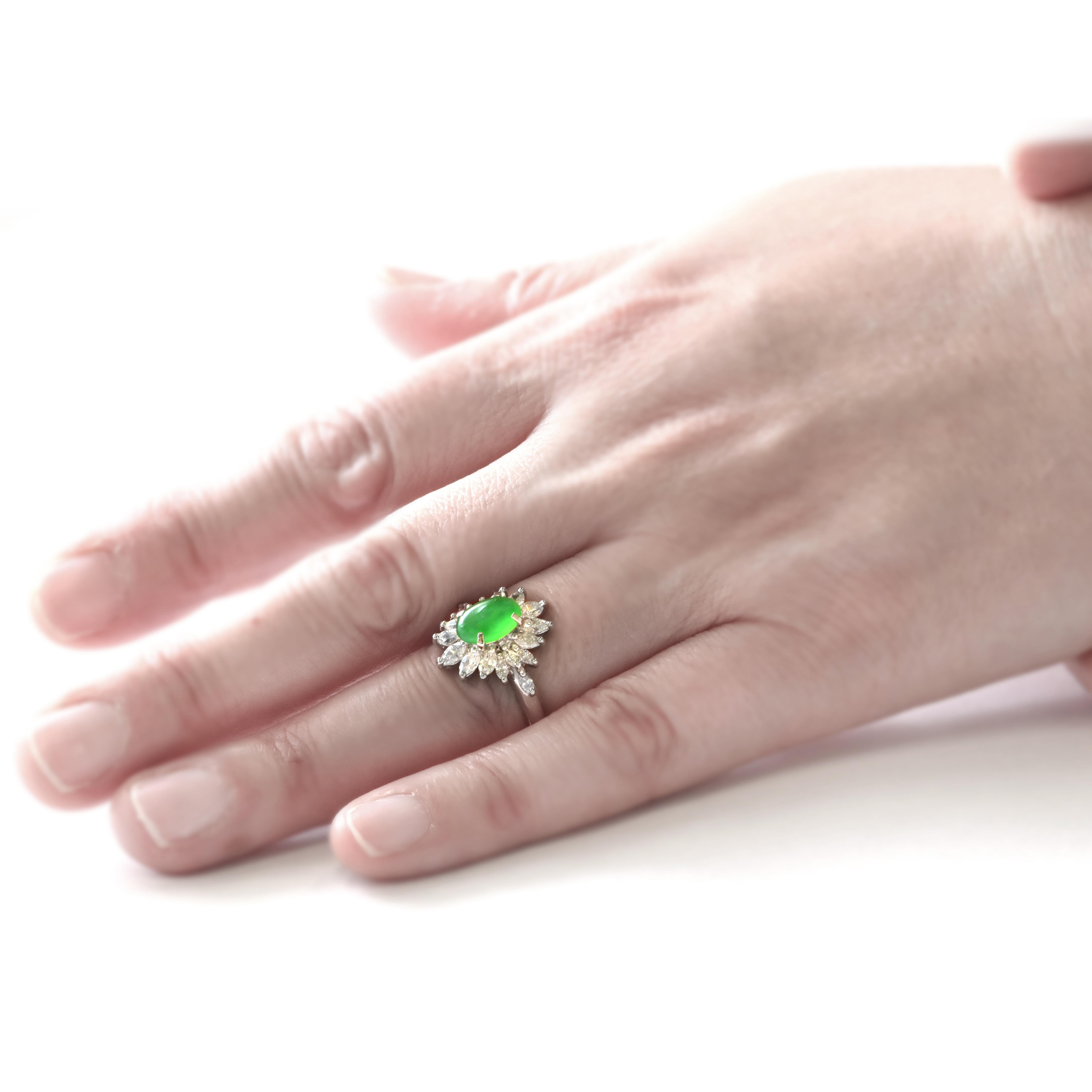 1.665 Carat Natural Type A Jade and Diamond Ring Made in Platinum In New Condition For Sale In Tokyo, JP