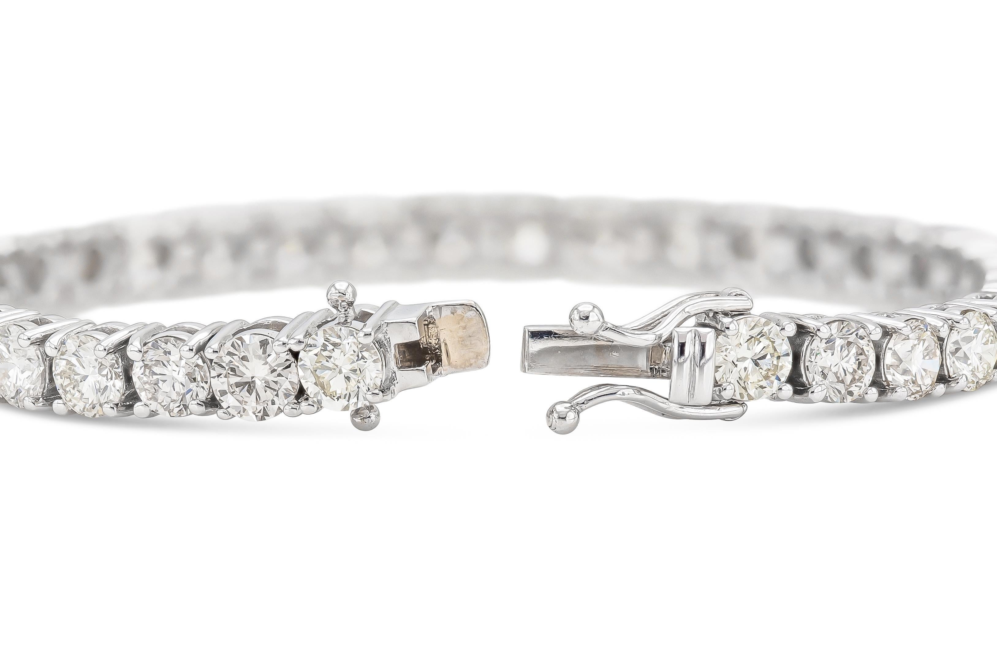 Bracciale tennis con diamanti tondi taglio brillante da 16.67 carati In condizioni buone in vendita a New York, NY