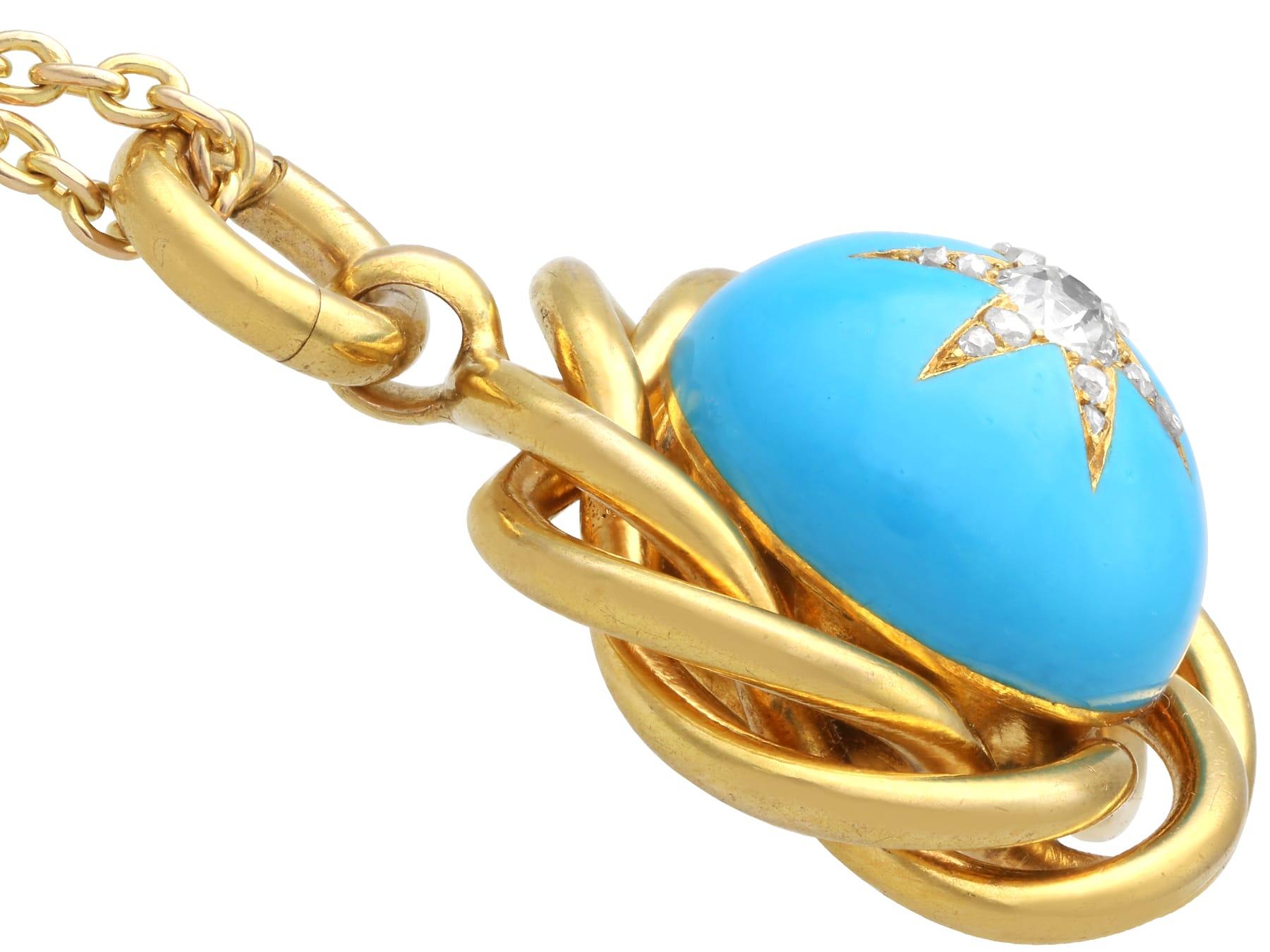 Pendentif en or jaune 18k de 16,68 carats de turquoise et 0,47 carat de diamant Circa 1880 Unisexe en vente