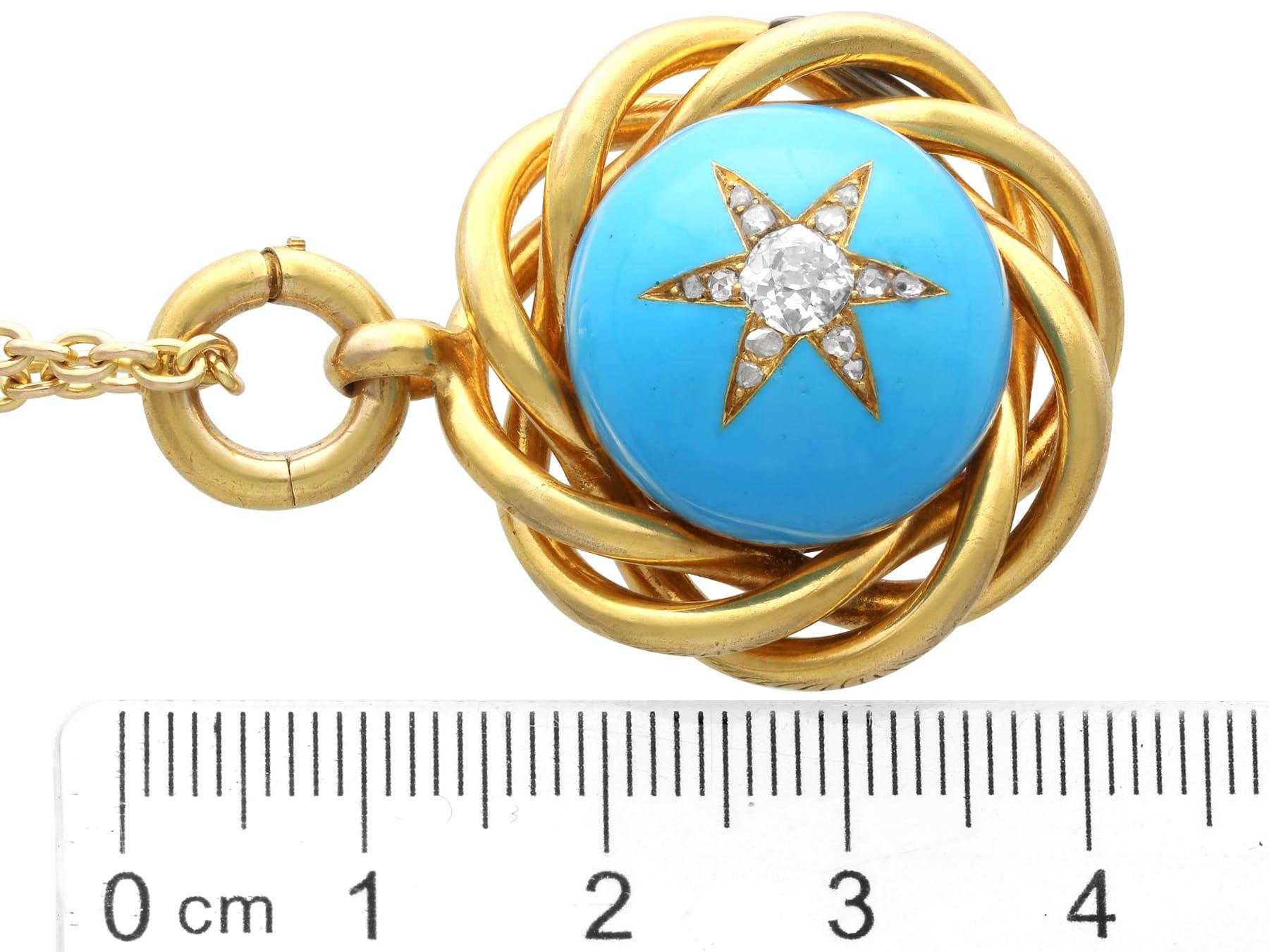 Pendentif en or jaune 18k de 16,68 carats de turquoise et 0,47 carat de diamant Circa 1880 en vente 2