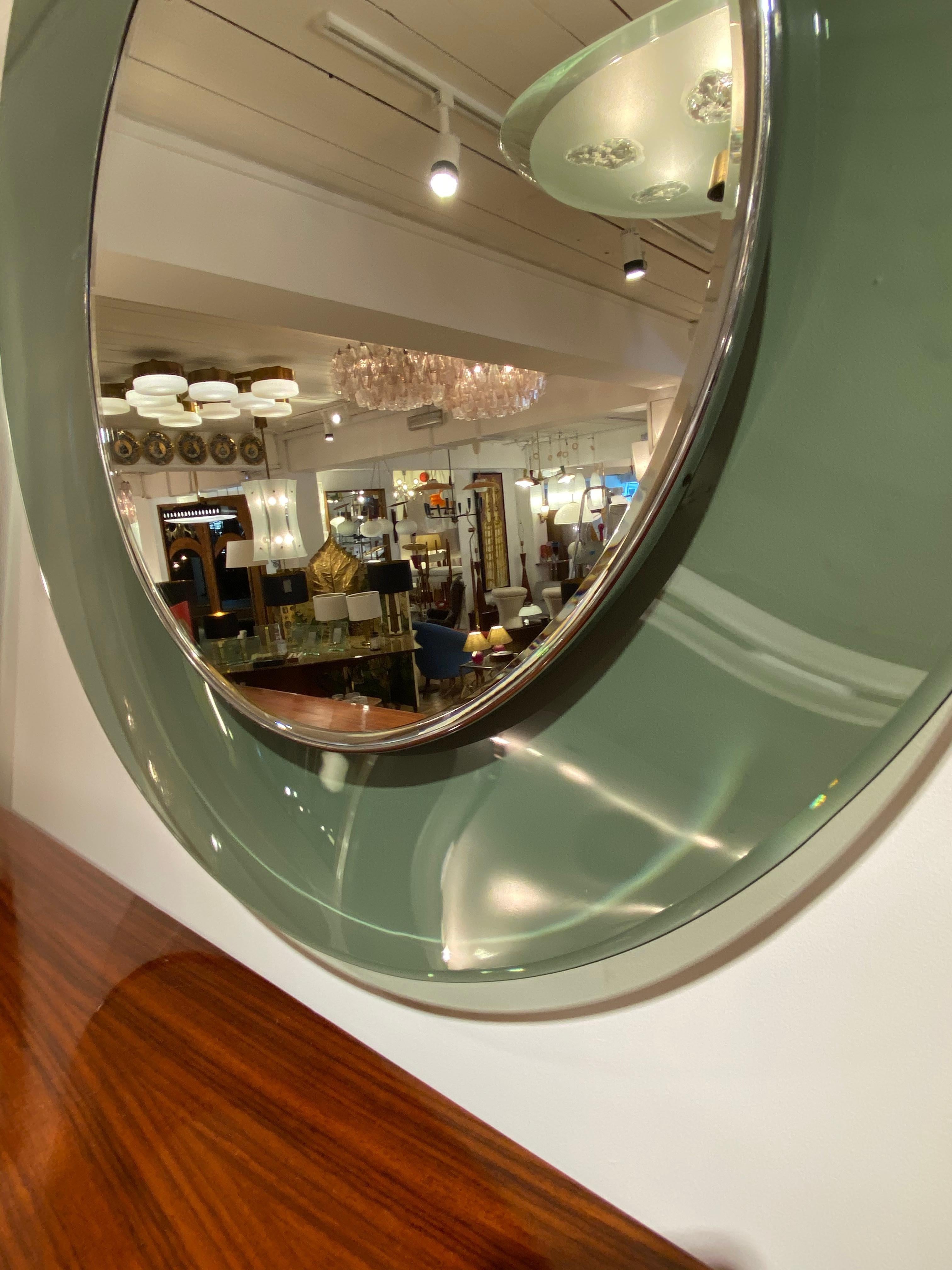 Italian '1669' Model Circular Glass Mirror by Max Ingrand for Fontana Arte, Italy, 1960 For Sale