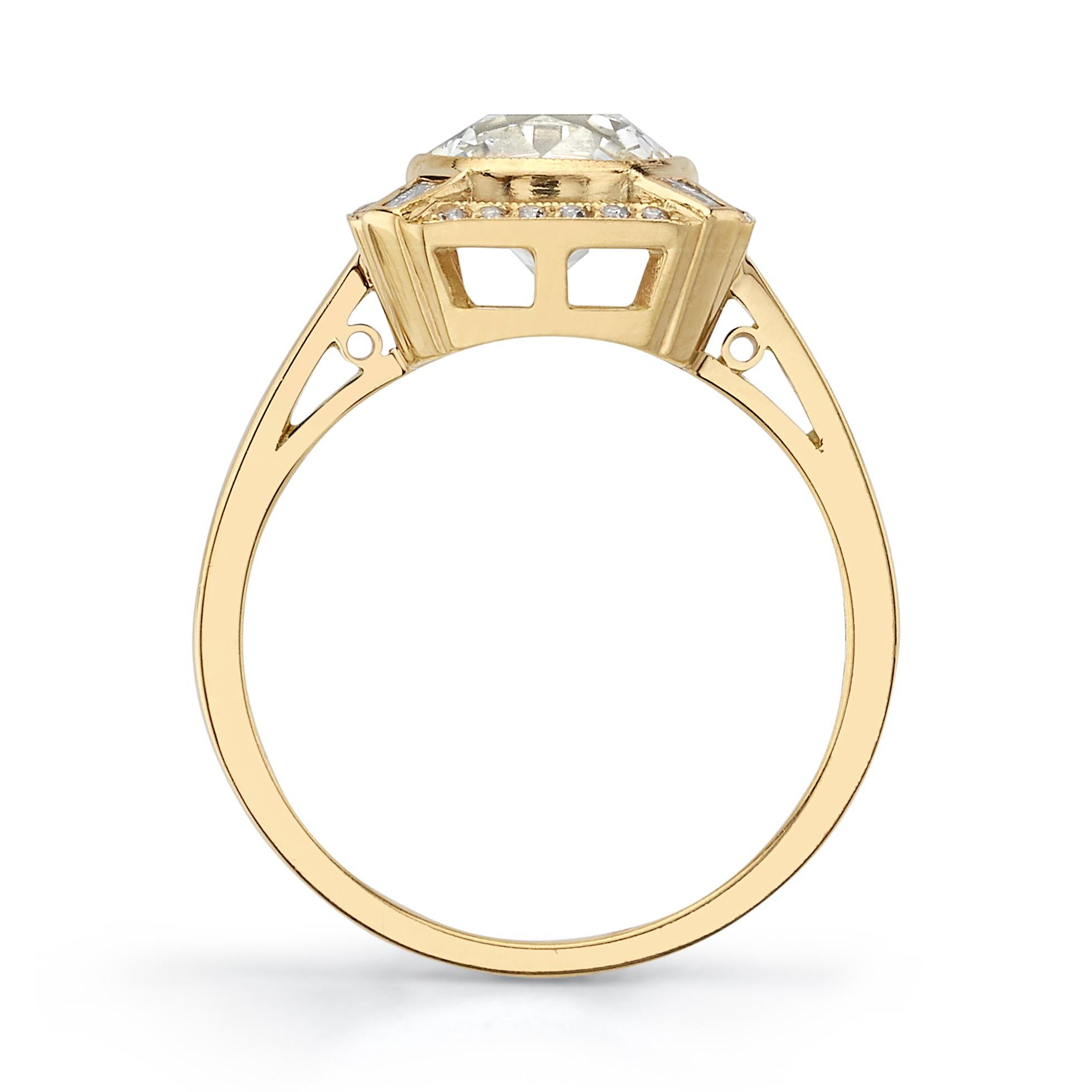 1.66 Carat Cushion Cut Diamond Set in a Handcrafted 18 Karat Yellow Gold Ring In New Condition In Los Angeles, CA