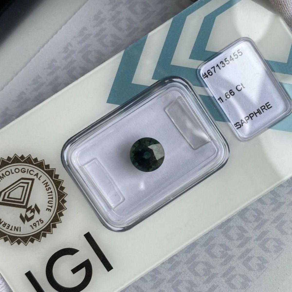 Women's or Men's 1.66ct Fine Australian Deep Green Blue Teal Sapphire Round Diamond Cut Certified For Sale