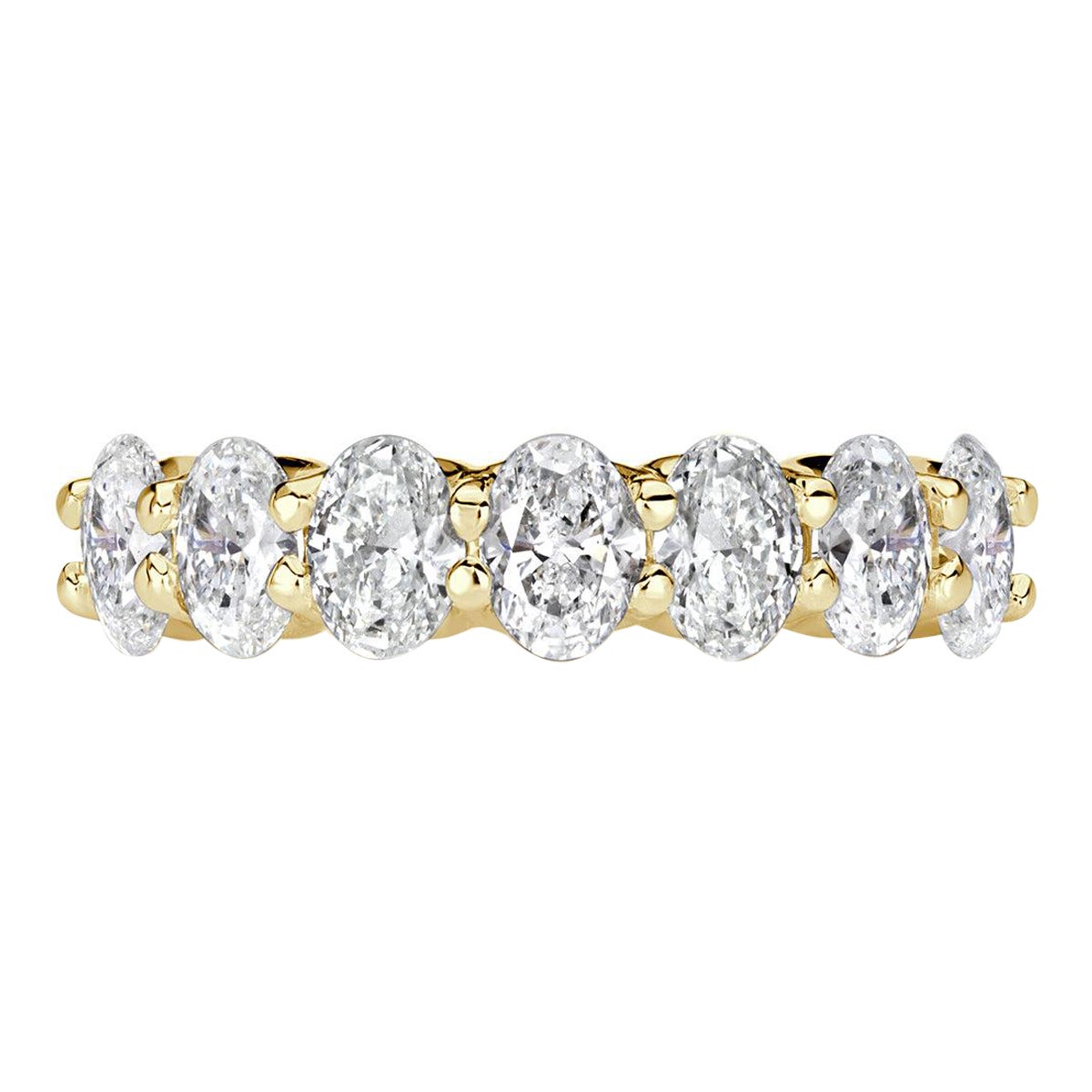 1.66ct Oval Cut Diamond Wedding Band in 18k Yellow Gold