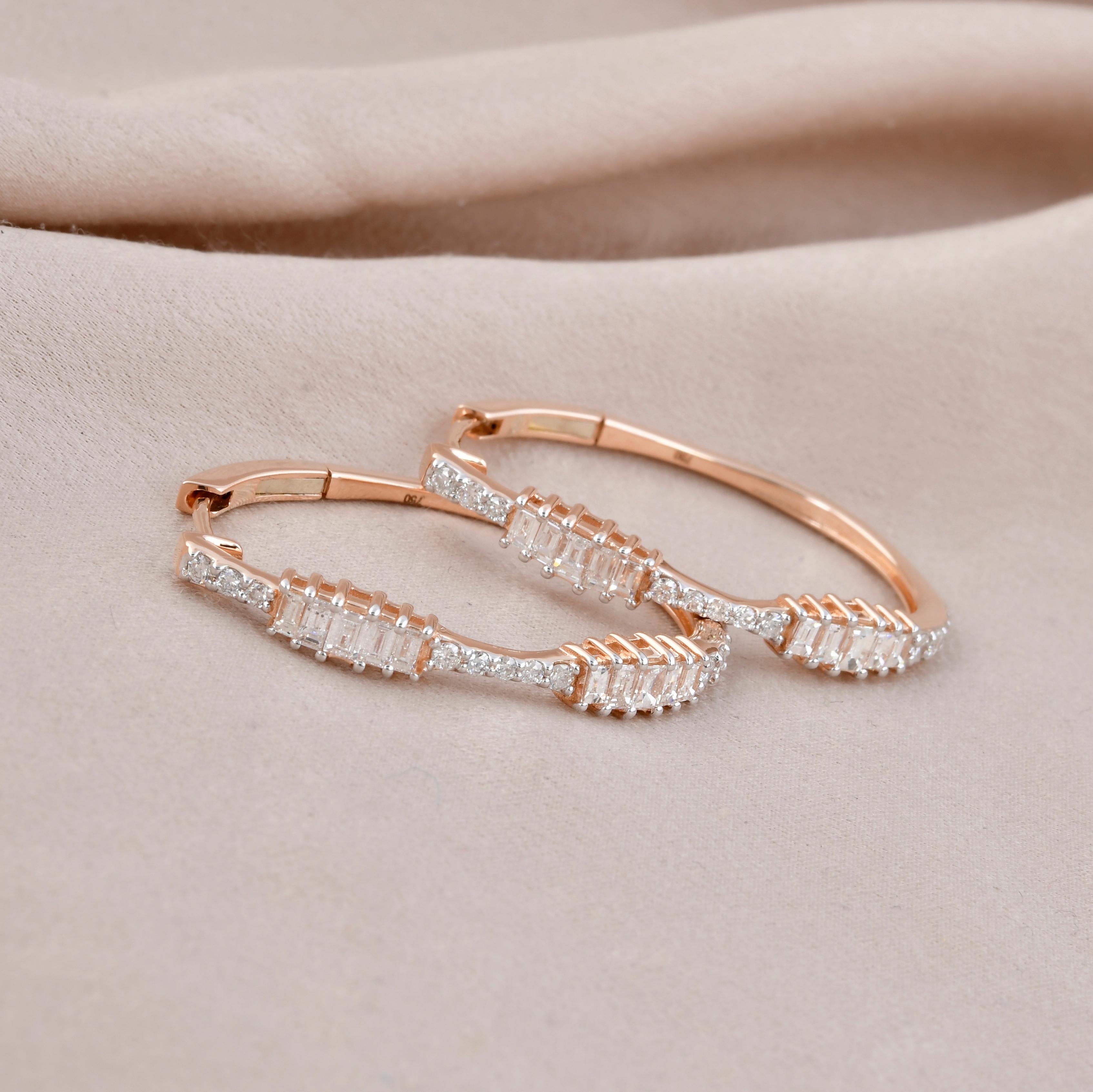 Moderne 1.67 Carat Baguette Round Diamond Hoop Earrings 18 Karat Rose Gold Fine Jewelry en vente
