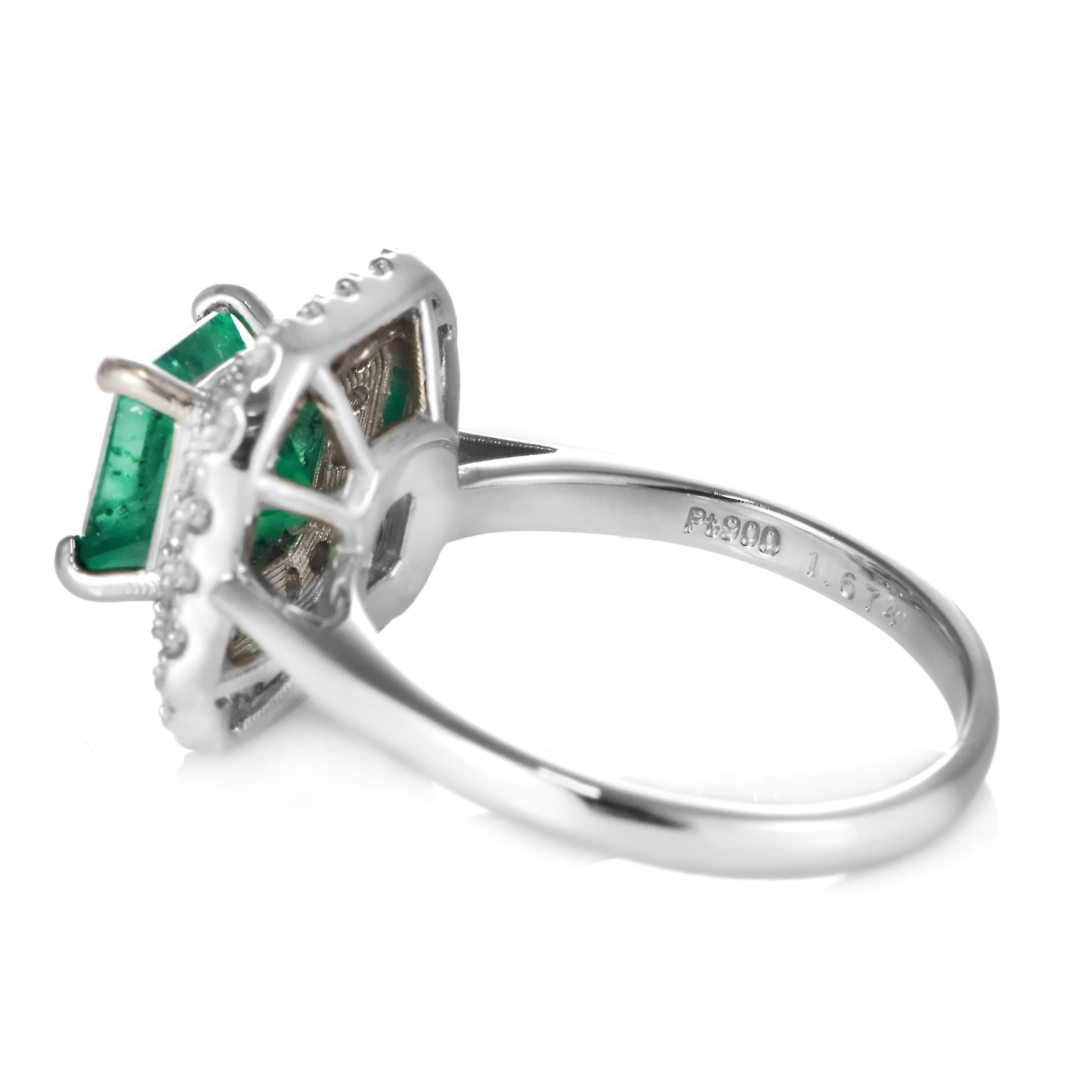 1.67 Carat Colombian, Muzo-Green Emerald and Diamond Ring Made in Platinum For Sale 4