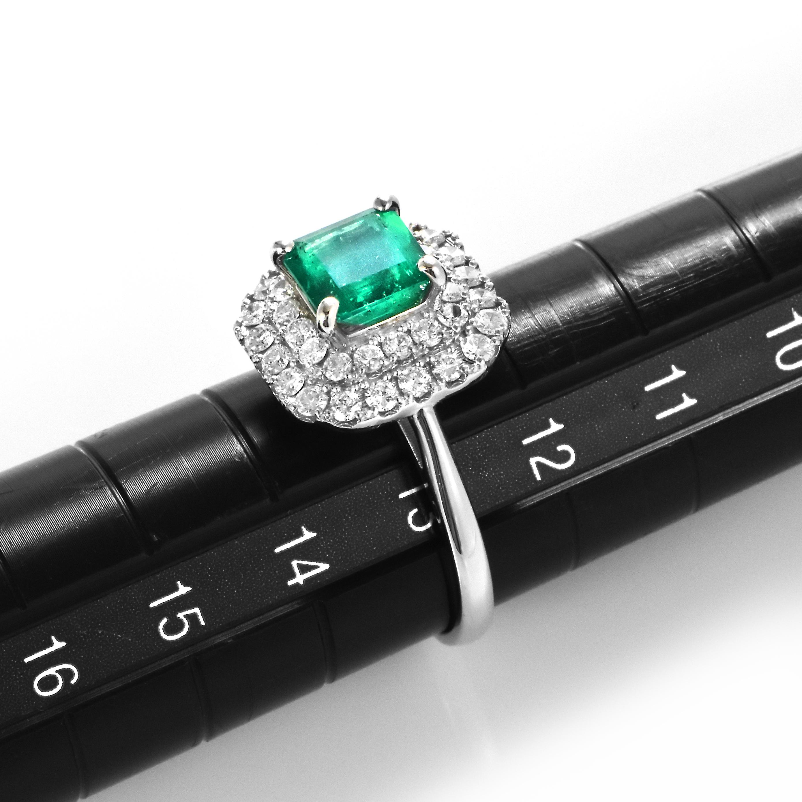 1.67 Carat Colombian, Muzo-Green Emerald and Diamond Ring Made in Platinum For Sale 5