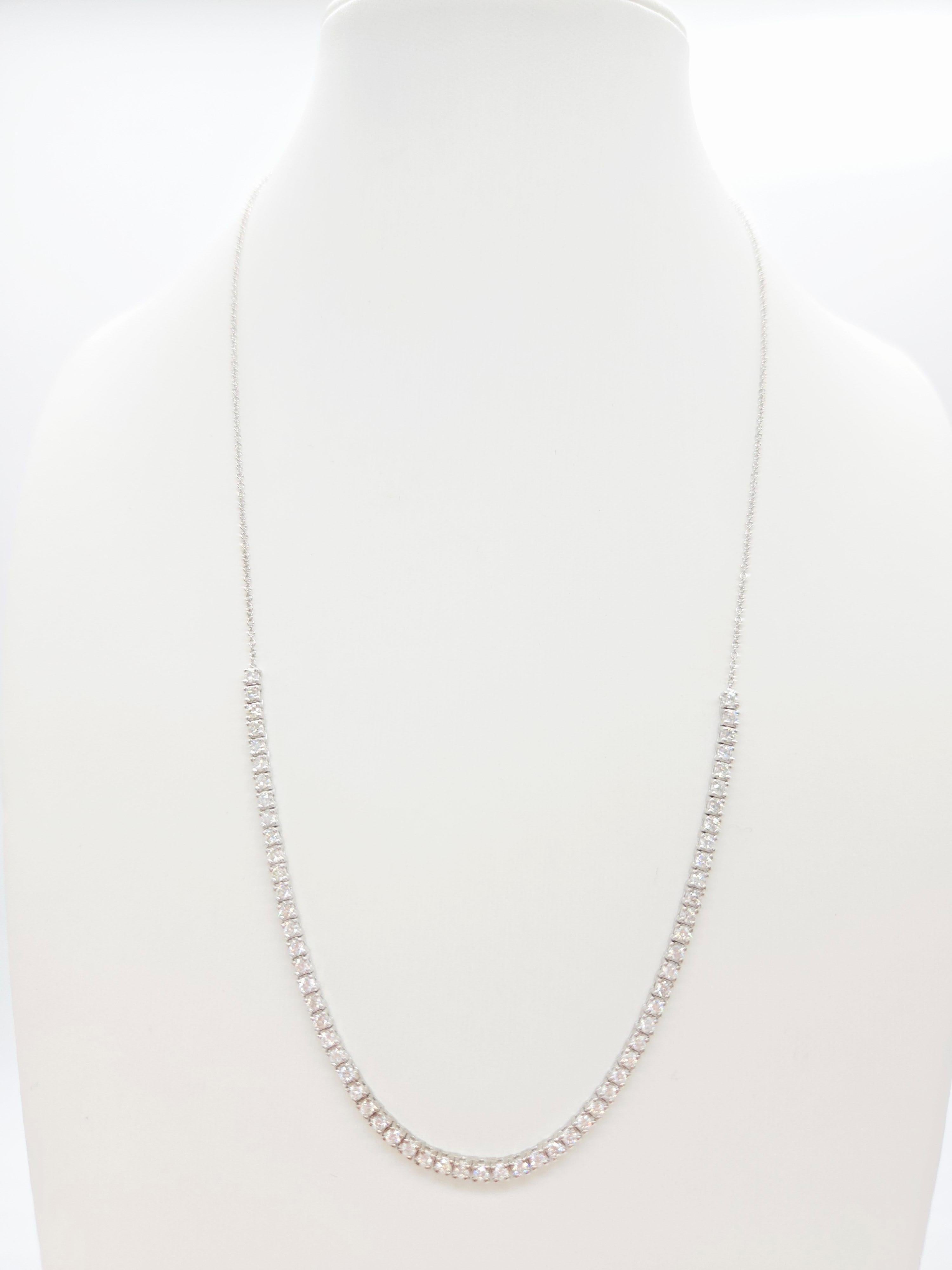 Contemporain 1.67 Carat Diamond Mini Tennis Necklace 14 Karat White Gold 18'' (Collier de tennis mini diamant) en vente