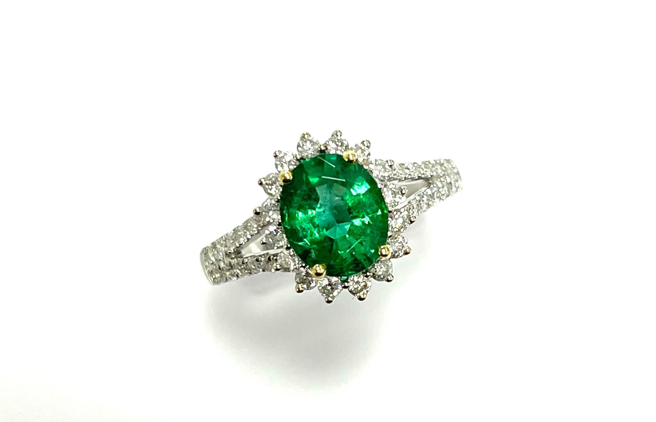 Modern 1.67 Carat Emerald Diamond Cocktail Ring For Sale